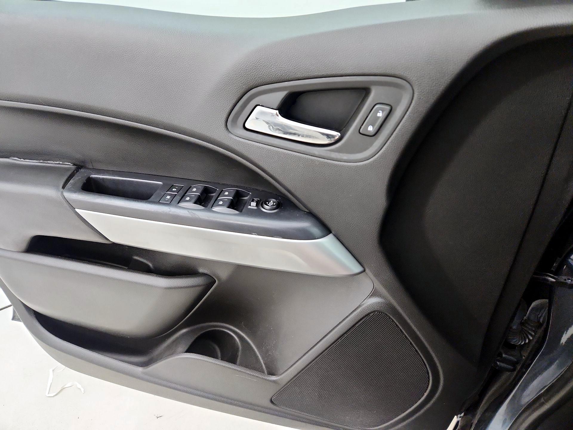 Thumbnail: 2019 Chevrolet Colorado - 12