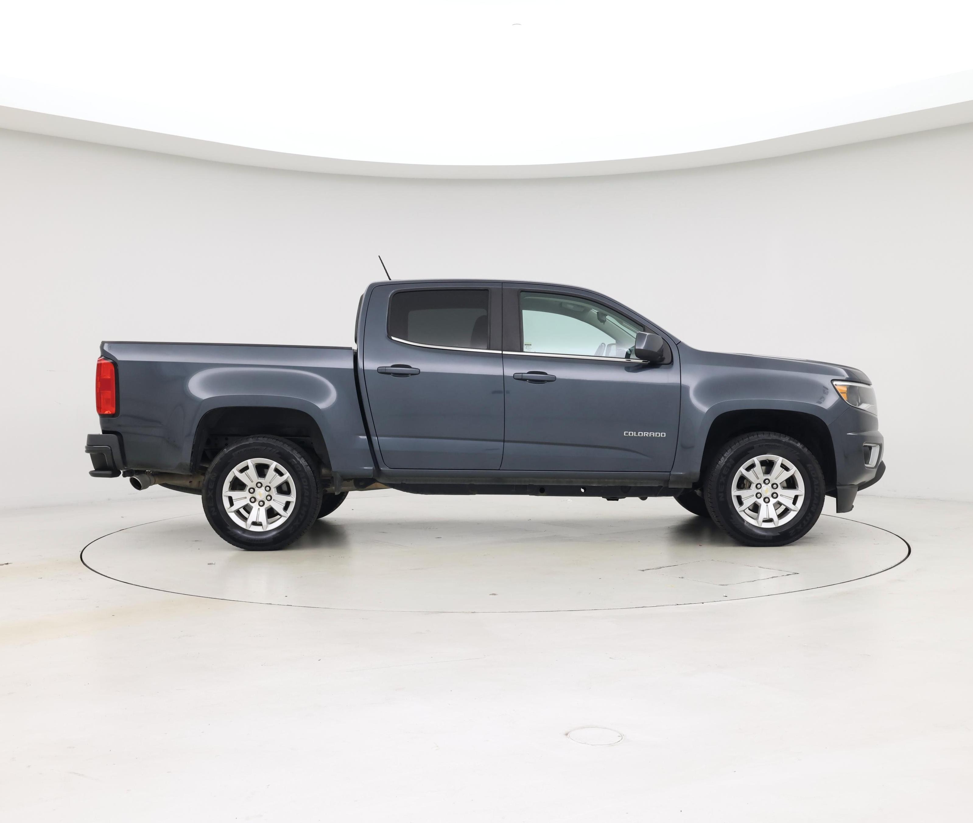 Thumbnail: 2019 Chevrolet Colorado - 7