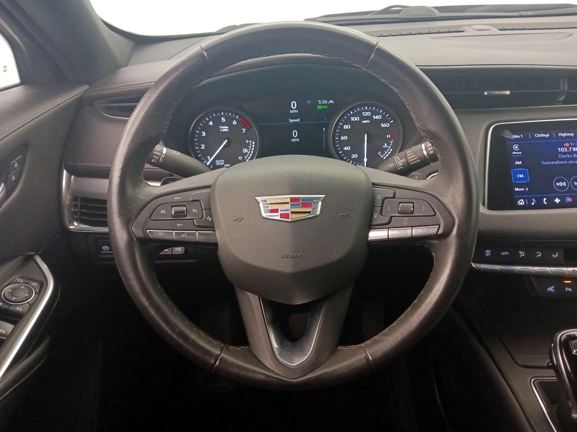 Thumbnail: 2023 Cadillac XT4 - 10
