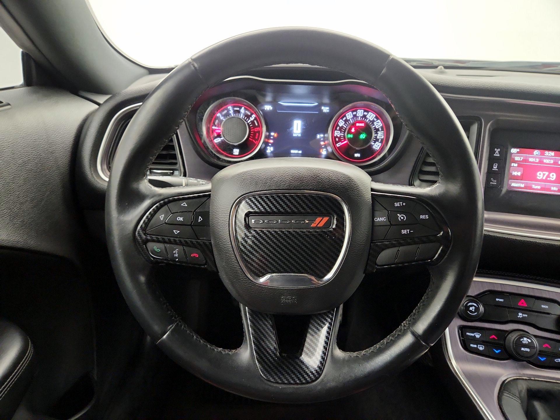Thumbnail: 2016 Dodge Challenger - 10