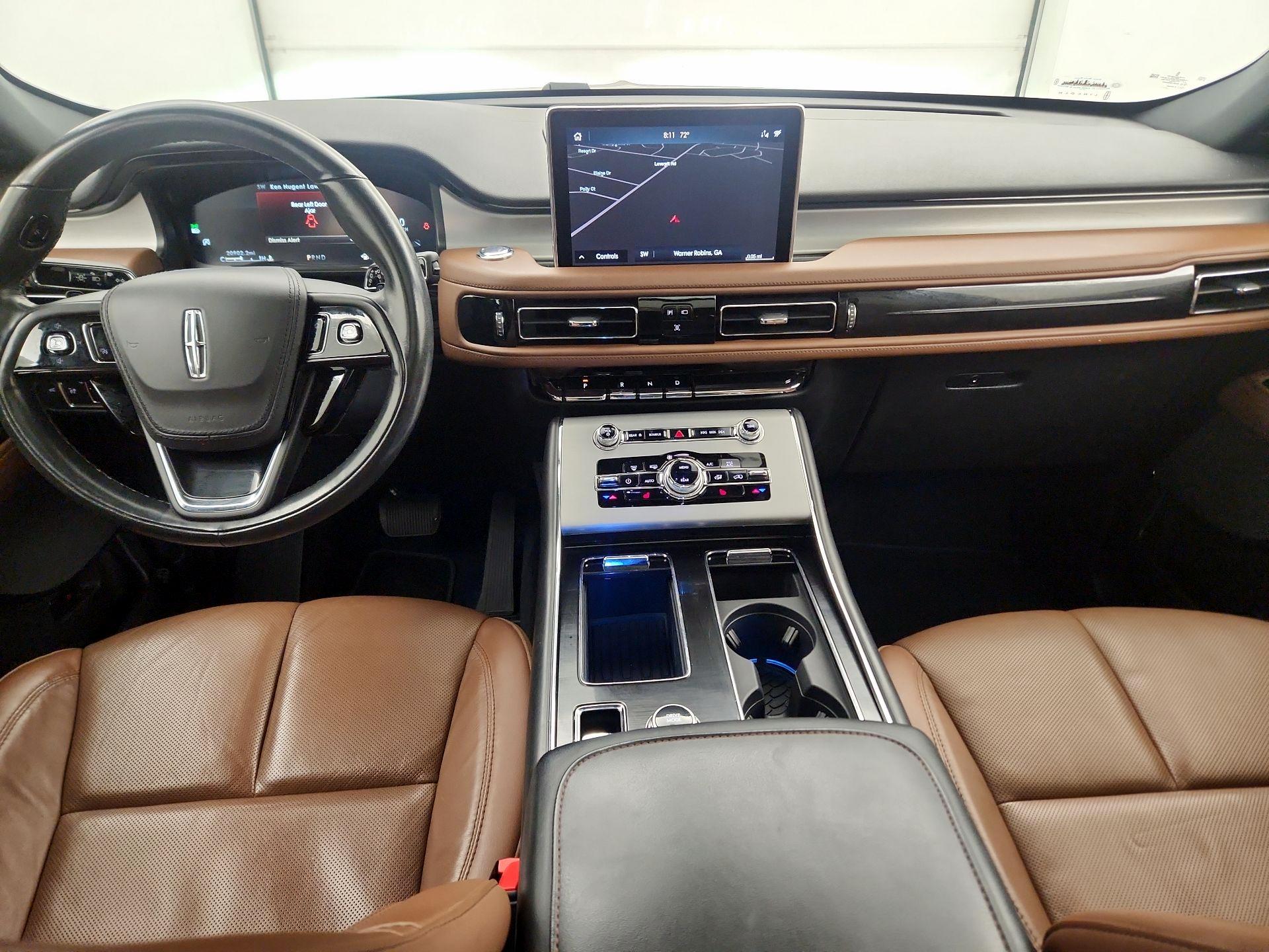 Thumbnail: 2023 Lincoln Aviator - 9