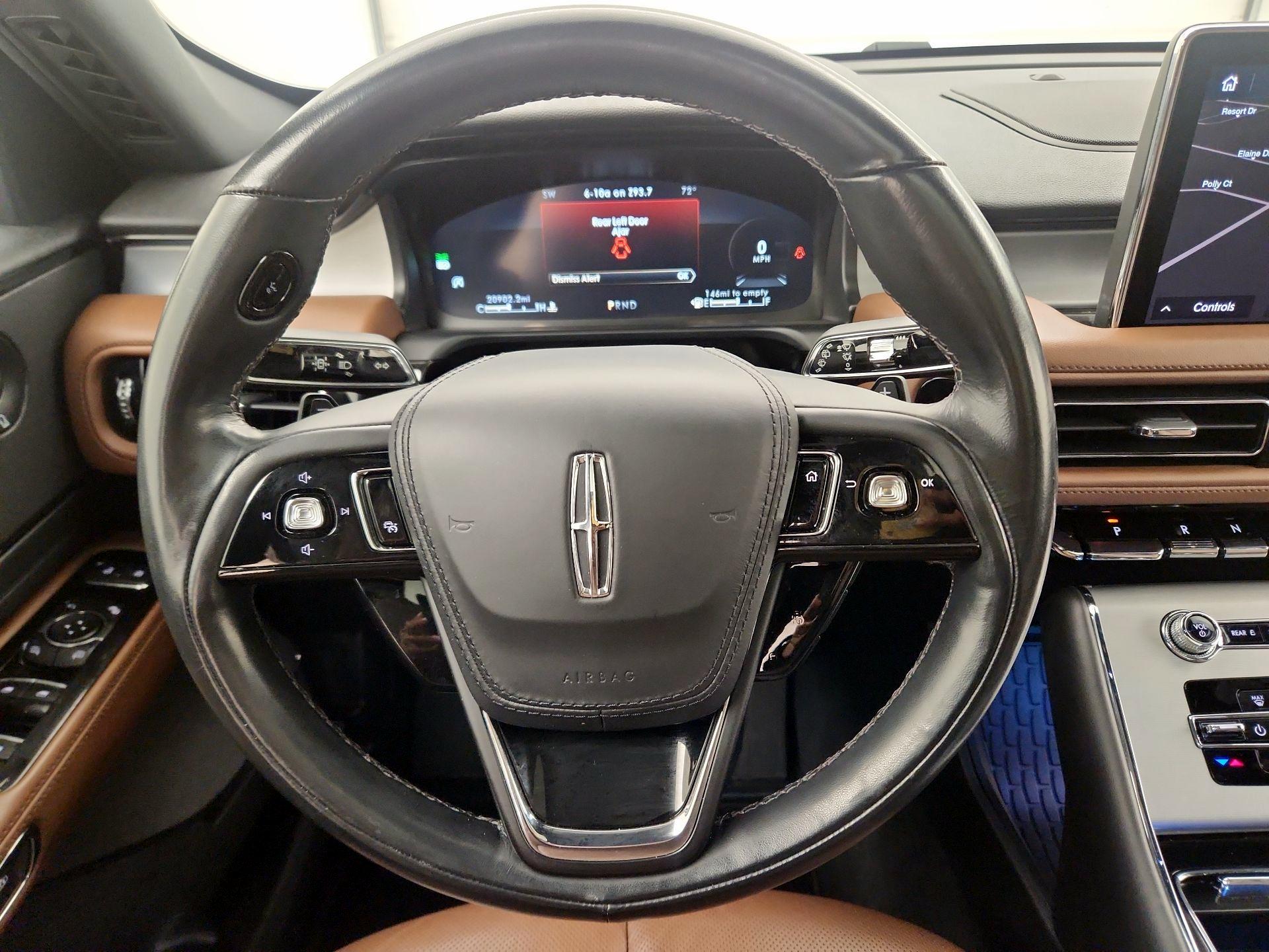 Thumbnail: 2023 Lincoln Aviator - 10