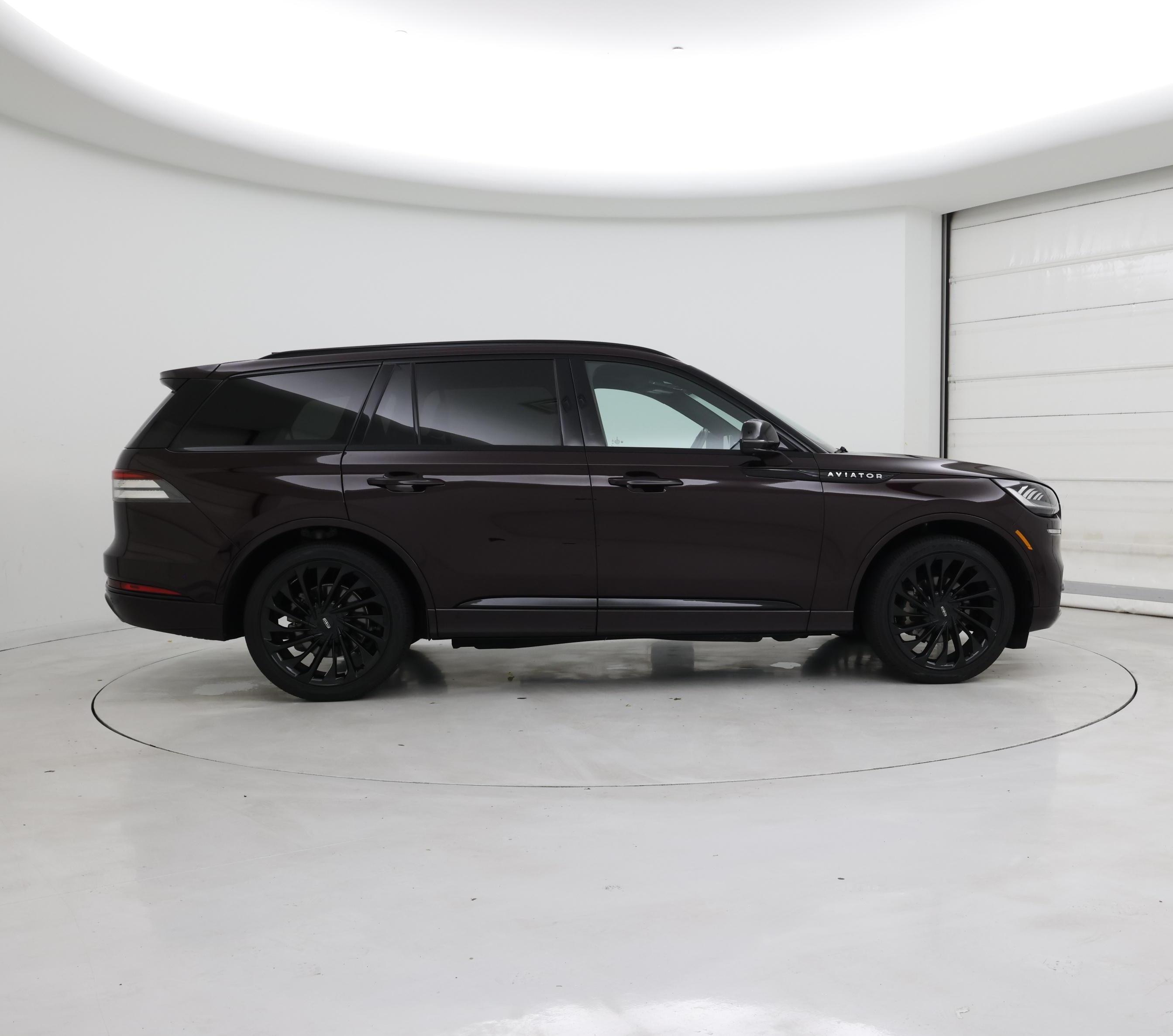 Thumbnail: 2023 Lincoln Aviator - 7