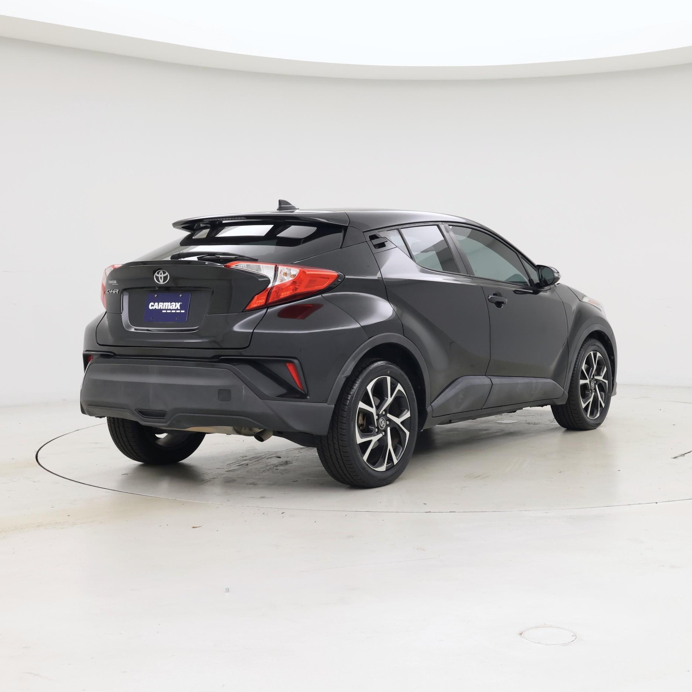 Thumbnail: 2018 Toyota C-HR - 8