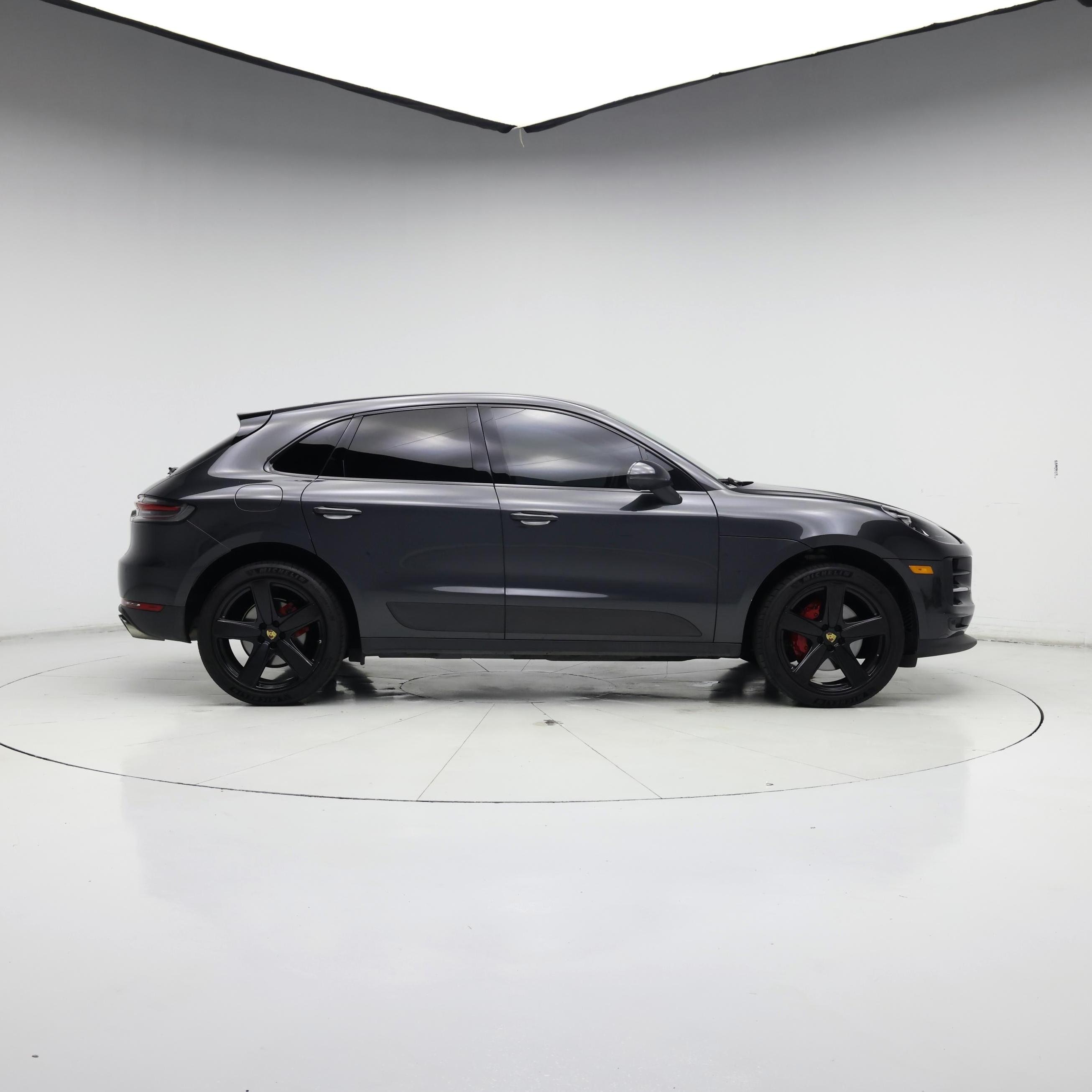 Thumbnail: 2021 Porsche Macan - 7