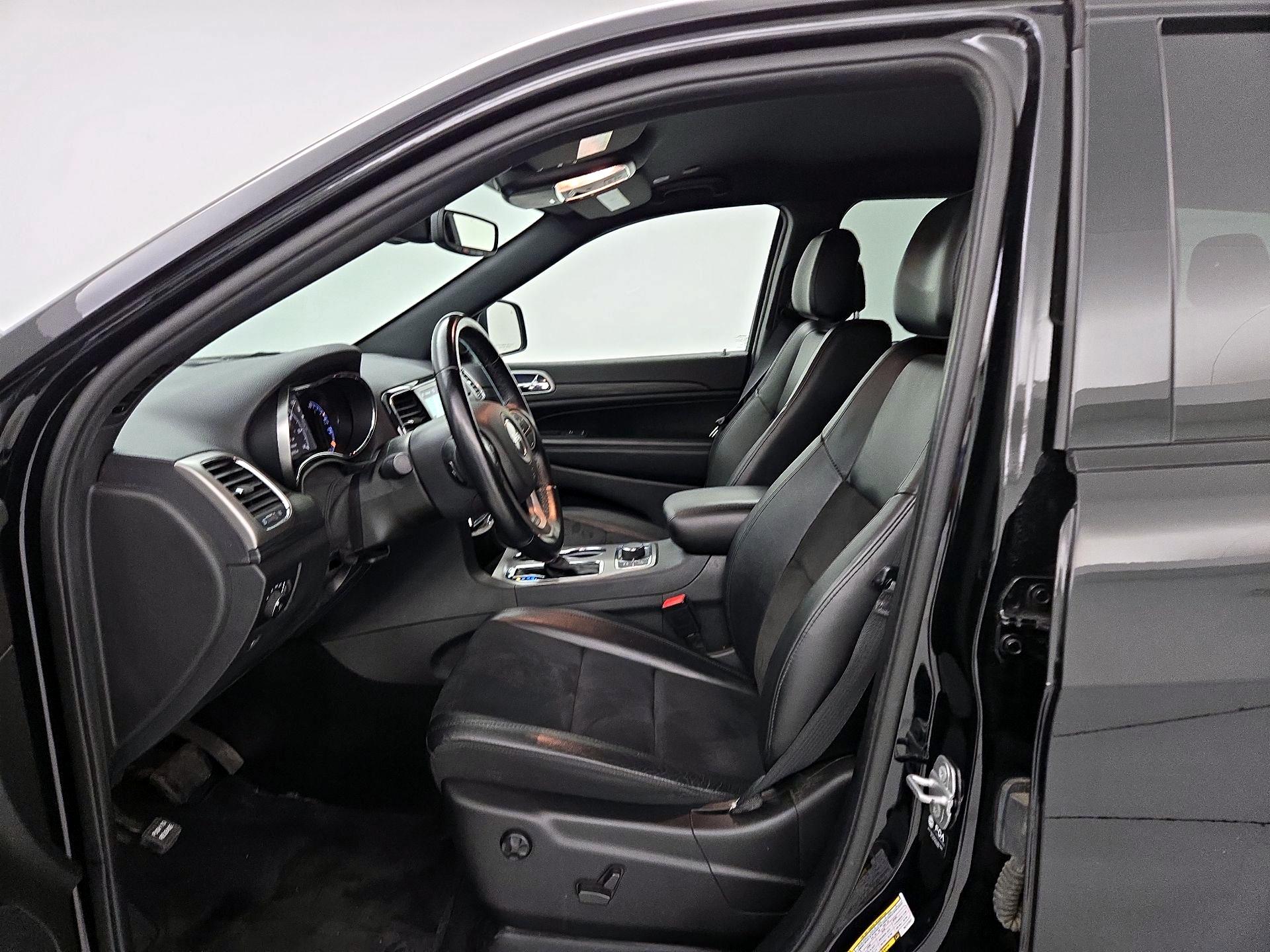 Thumbnail: 2022 Jeep Grand Cherokee - 11