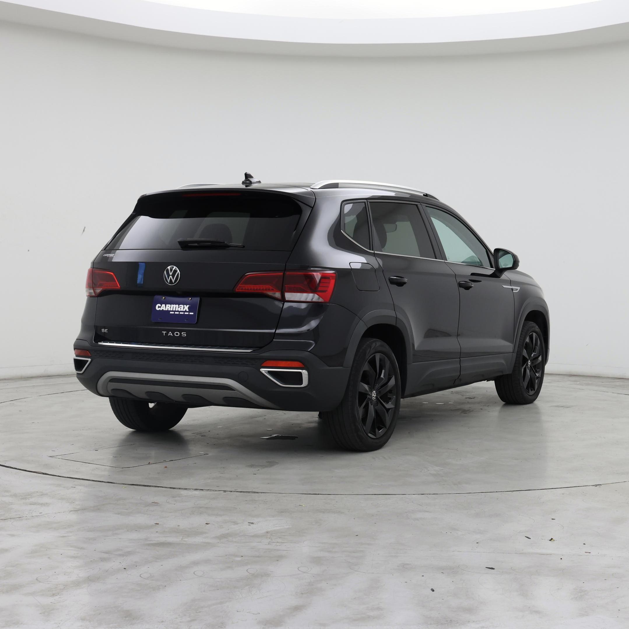 Thumbnail: 2023 Volkswagen Taos - 8