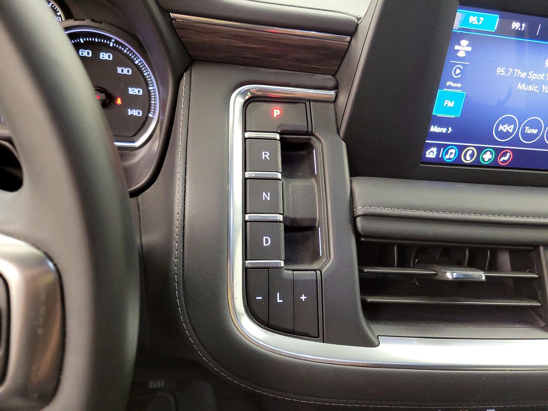 Thumbnail: 2023 Chevrolet Tahoe - 17