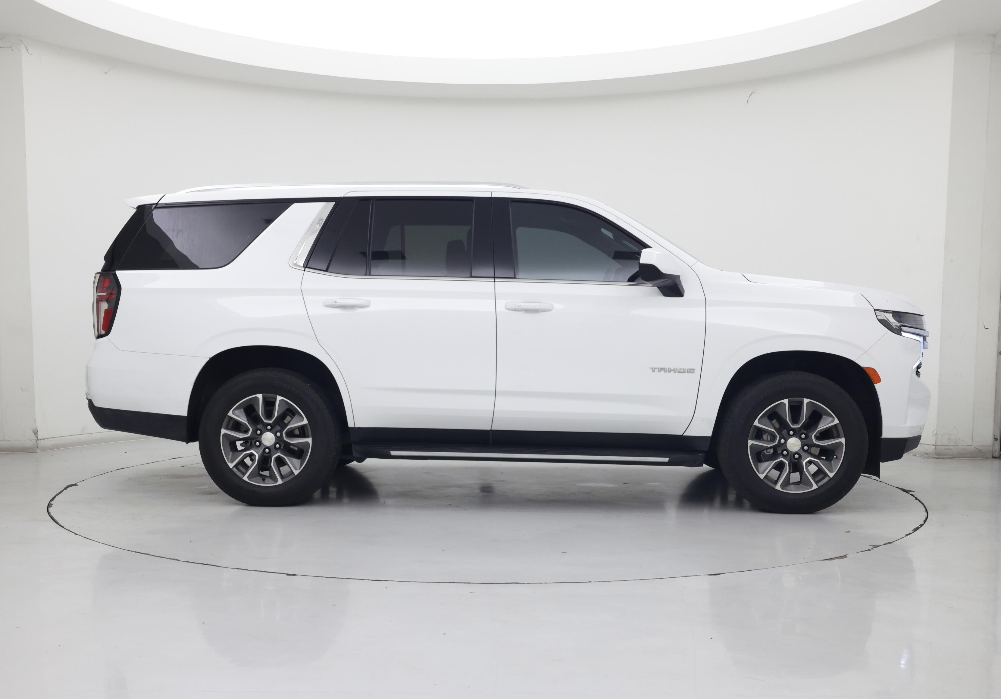 Thumbnail: 2023 Chevrolet Tahoe - 7