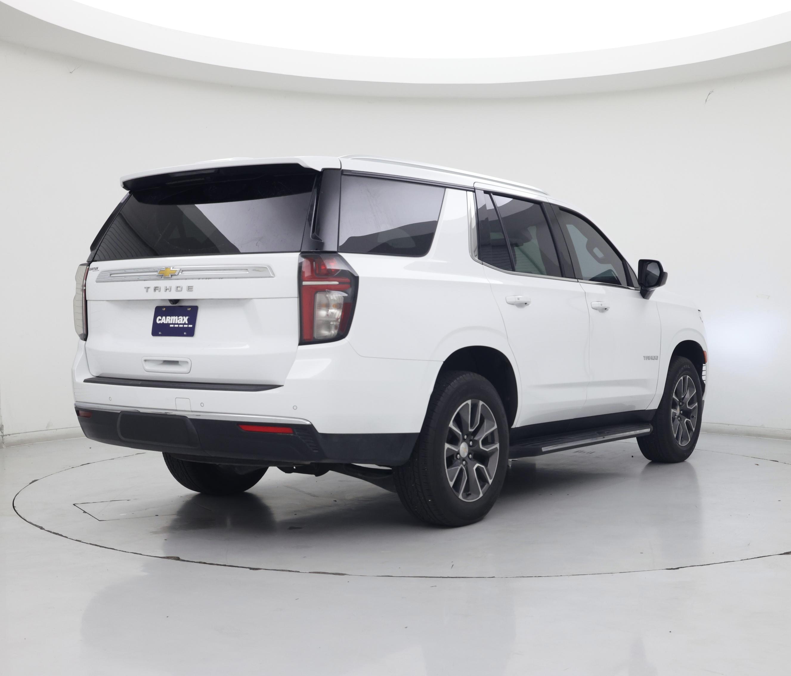 Thumbnail: 2023 Chevrolet Tahoe - 8