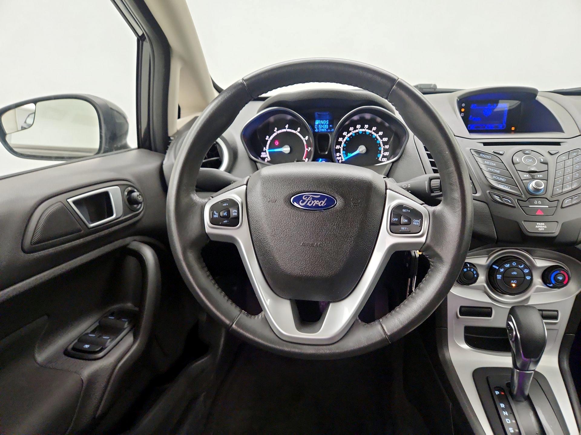 Thumbnail: 2015 Ford Fiesta - 10