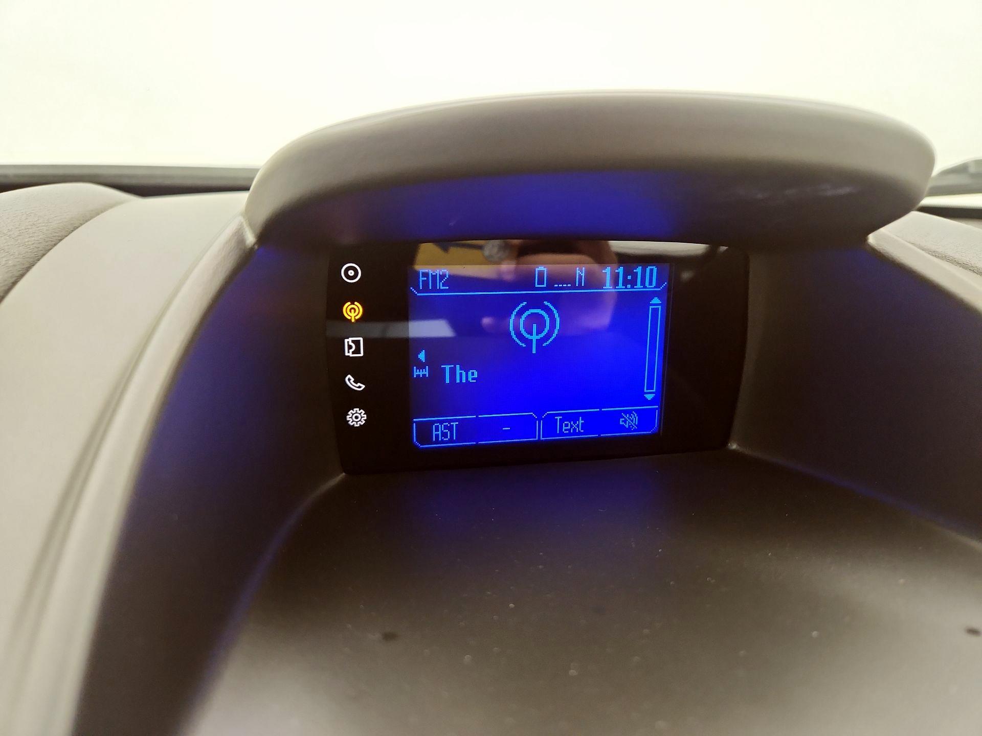 Thumbnail: 2015 Ford Fiesta - 14