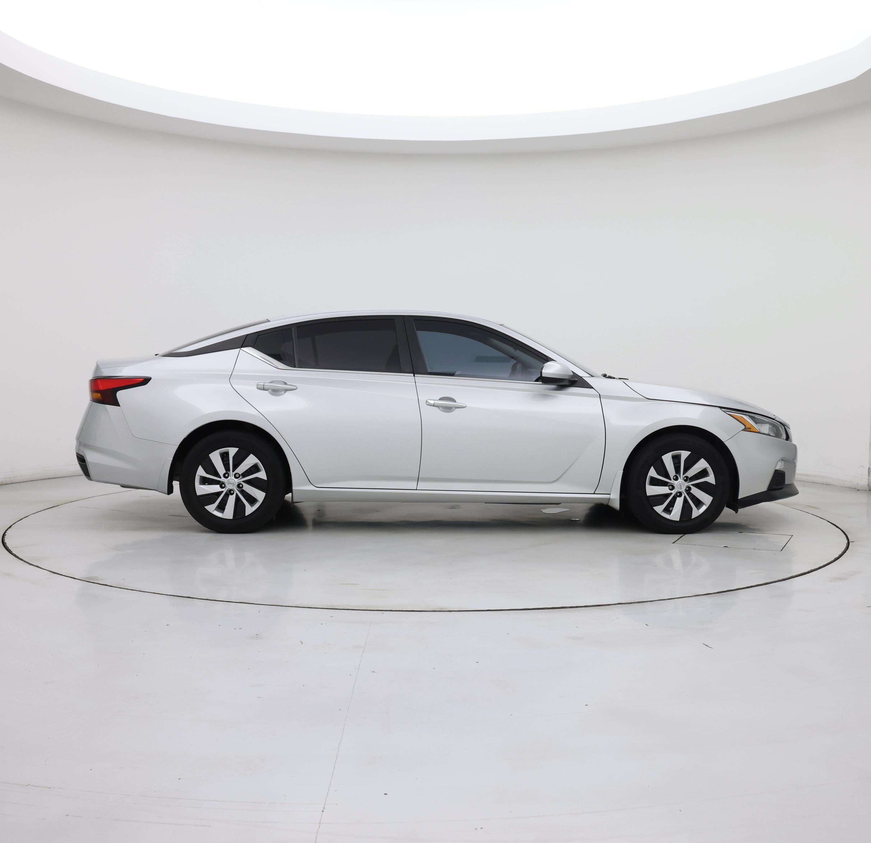 Thumbnail: 2021 Nissan Altima - 7
