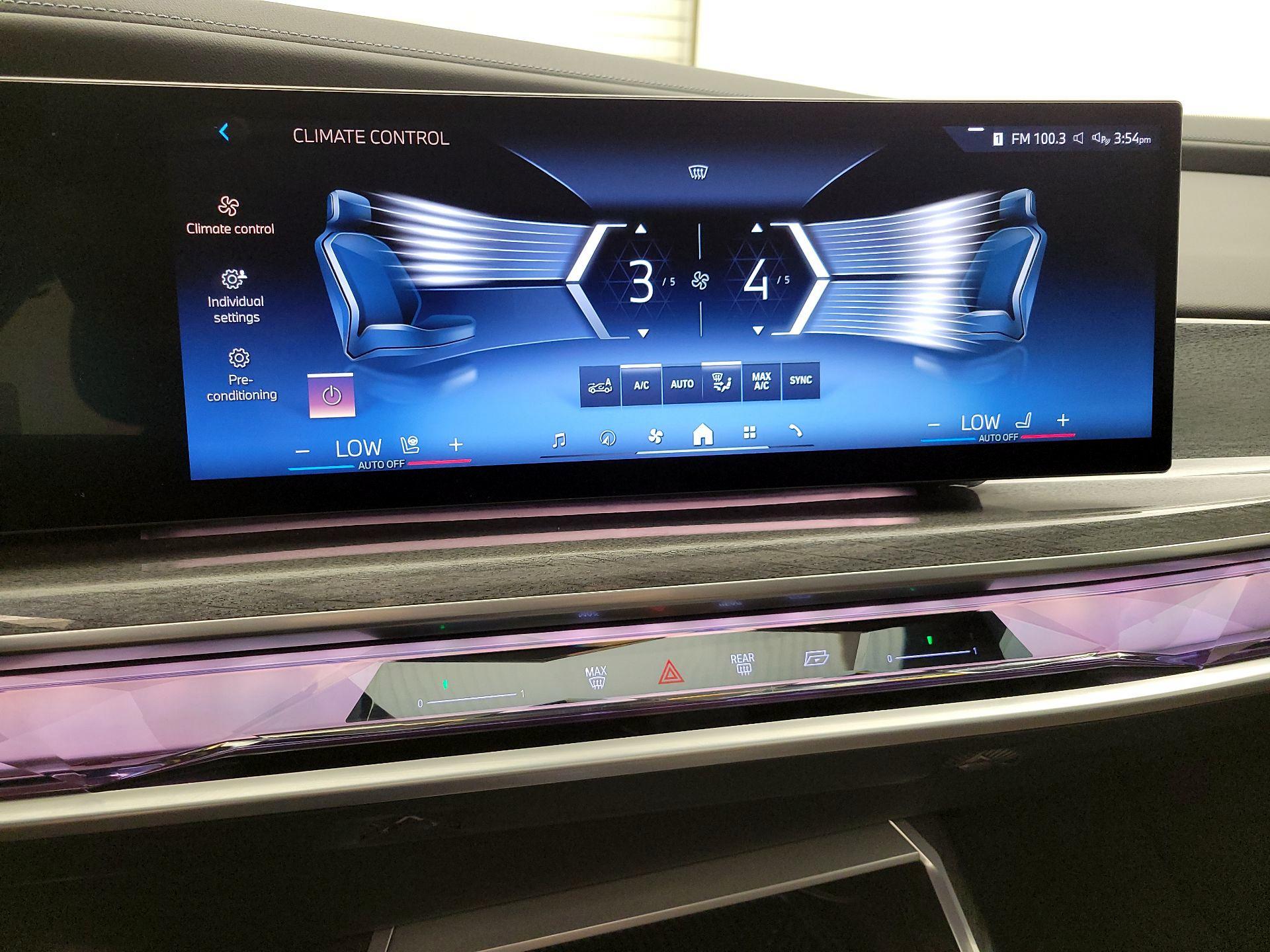 Thumbnail: 2023 BMW i7 - 17