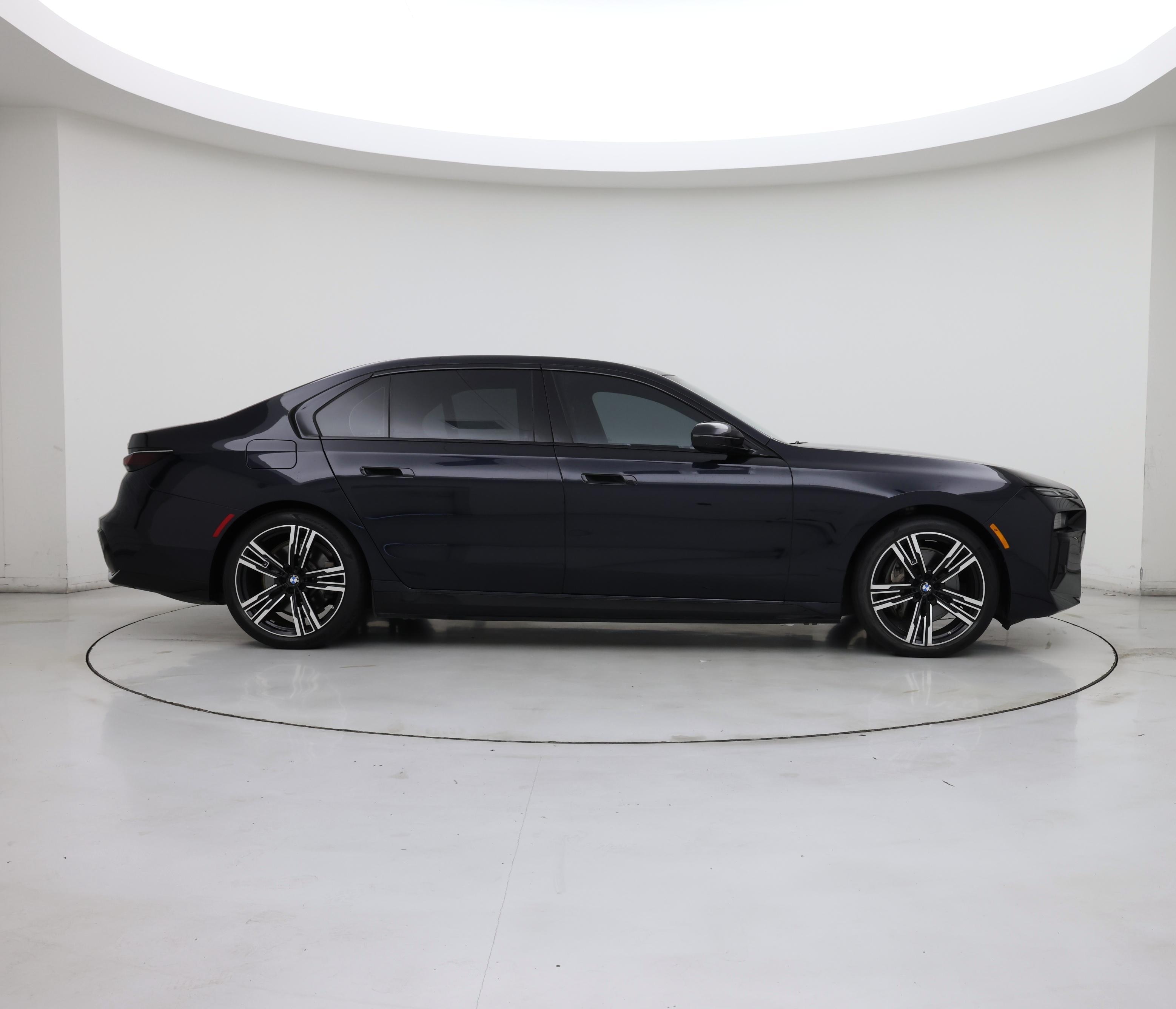 Thumbnail: 2023 BMW i7 - 7