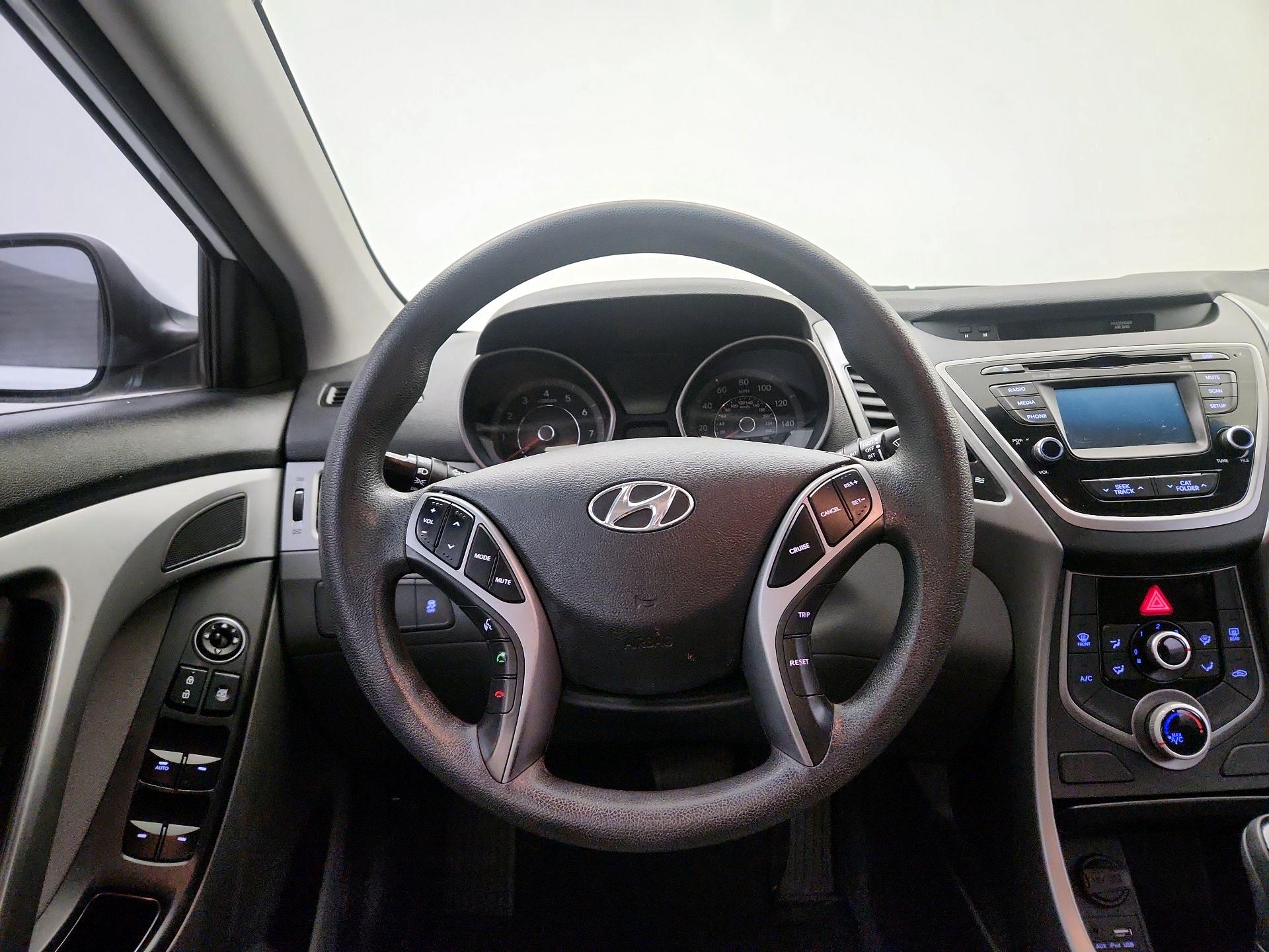 Thumbnail: 2016 Hyundai Elantra - 10