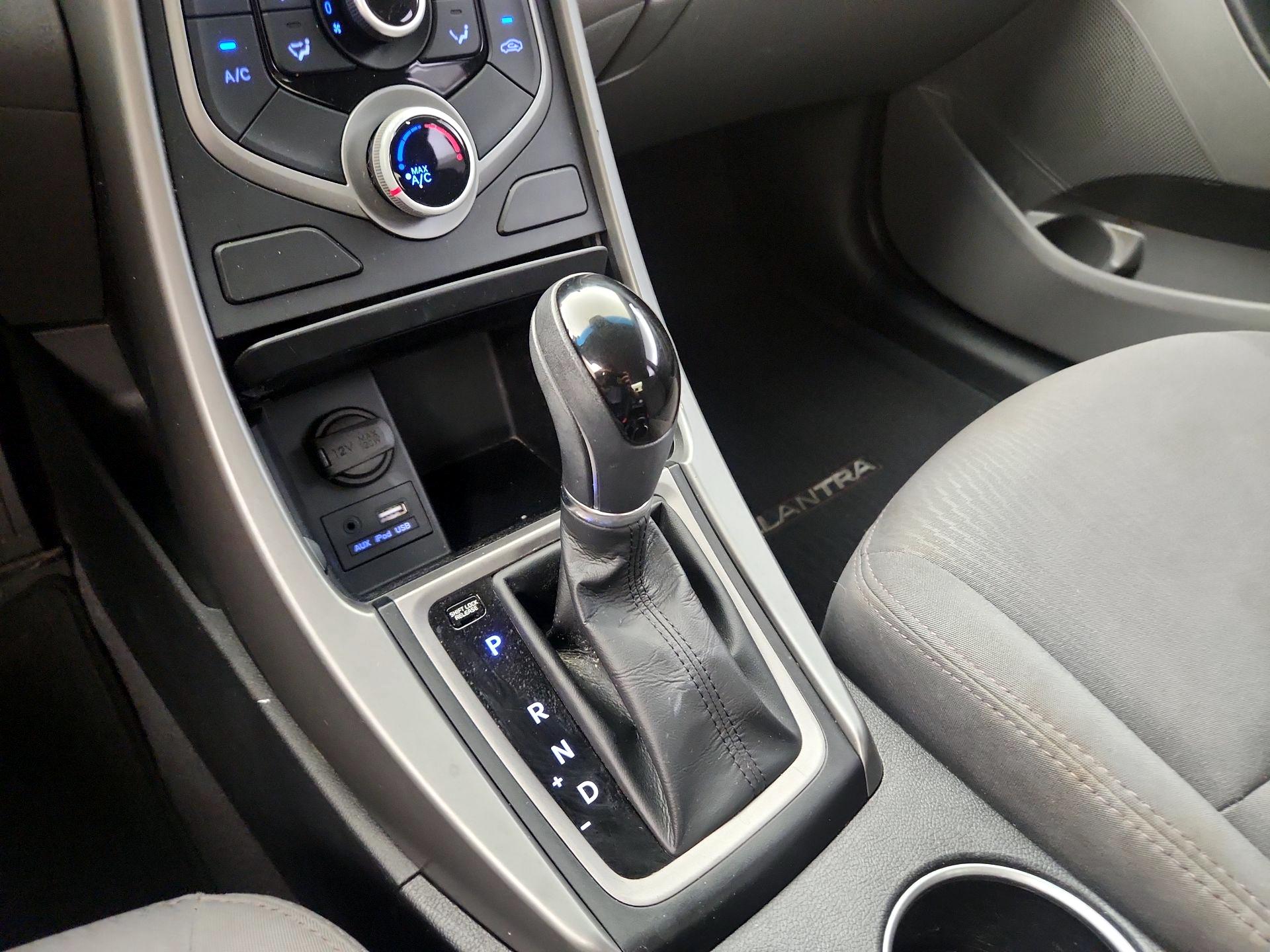 Thumbnail: 2016 Hyundai Elantra - 17