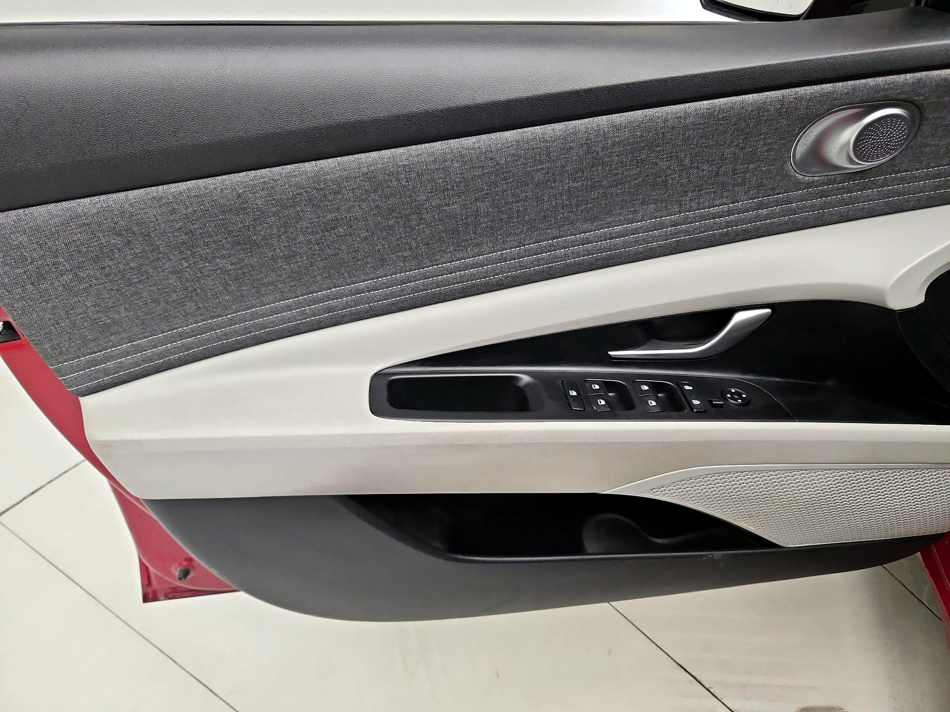 Thumbnail: 2023 Hyundai Elantra - 12