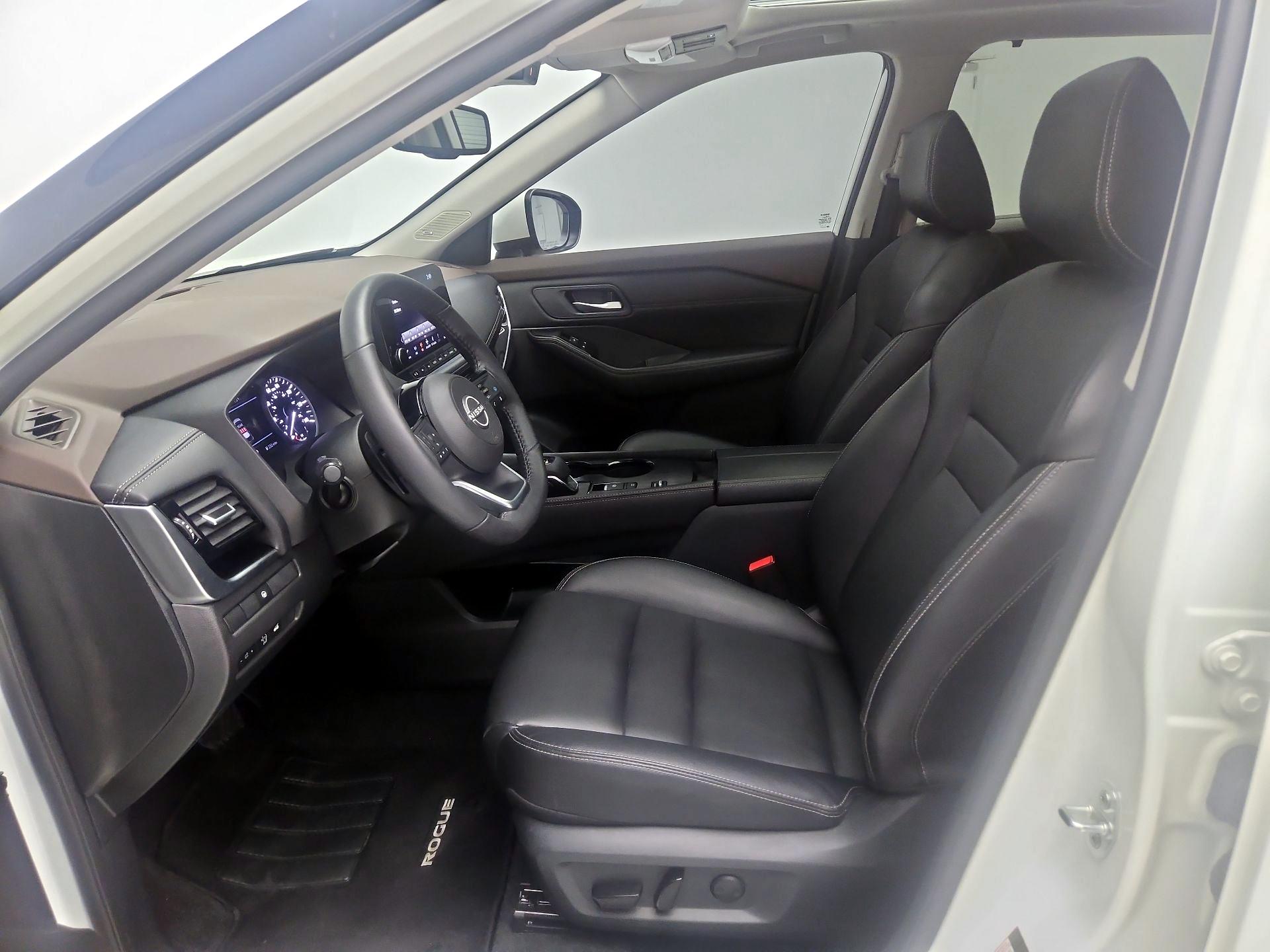 Thumbnail: 2023 Nissan Rogue - 11