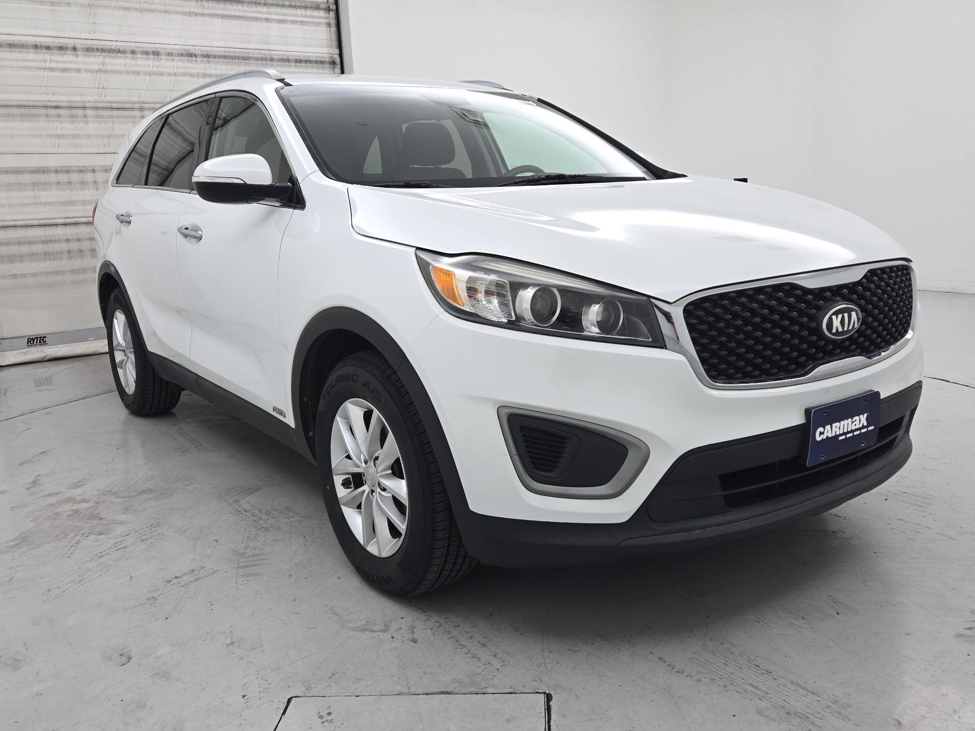 Thumbnail: 2016 Kia Sorento - 1