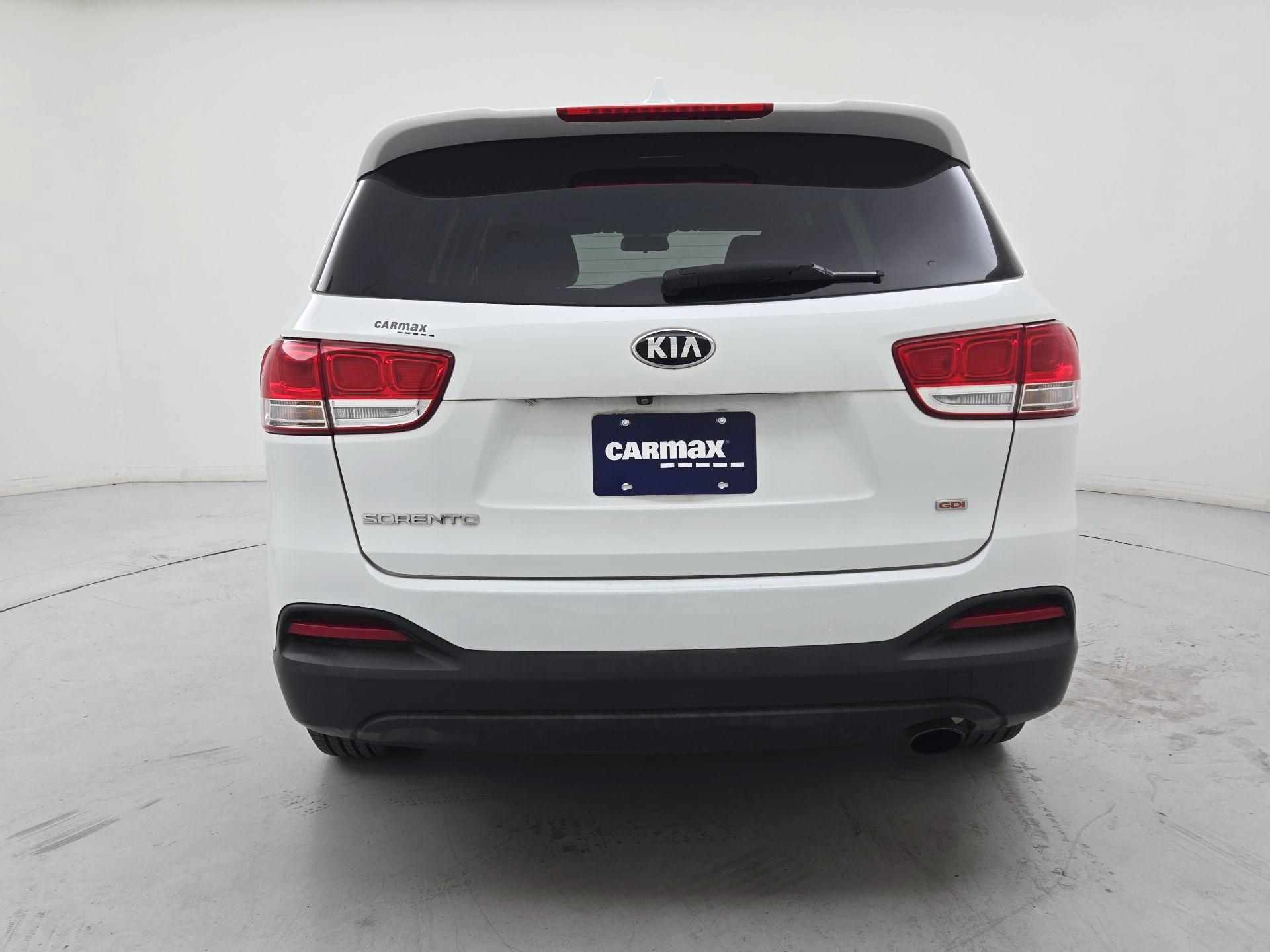 Thumbnail: 2016 Kia Sorento - 6