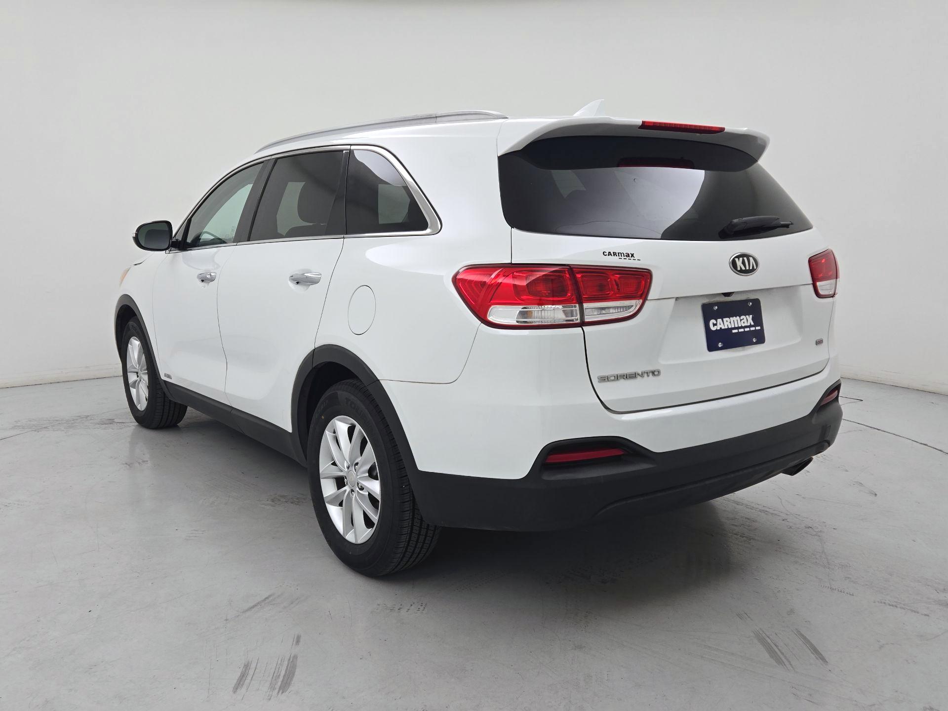 Thumbnail: 2016 Kia Sorento - 7