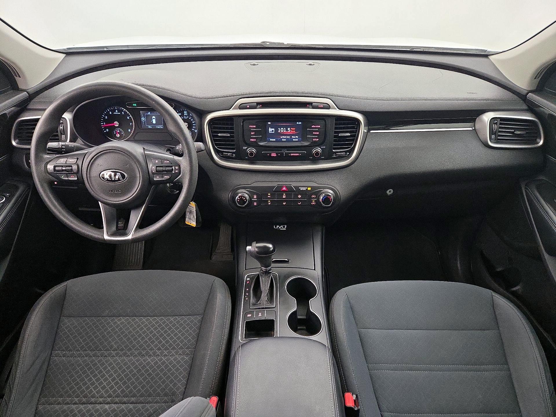 Thumbnail: 2016 Kia Sorento - 8