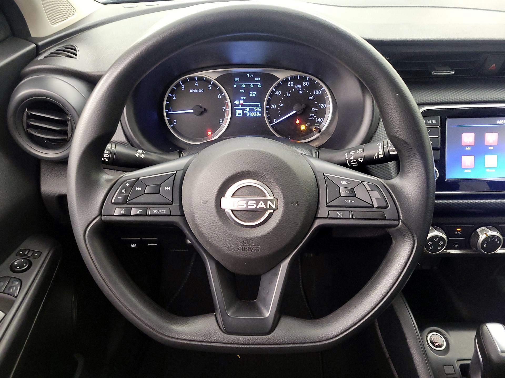 Thumbnail: 2023 Nissan Kicks - 10