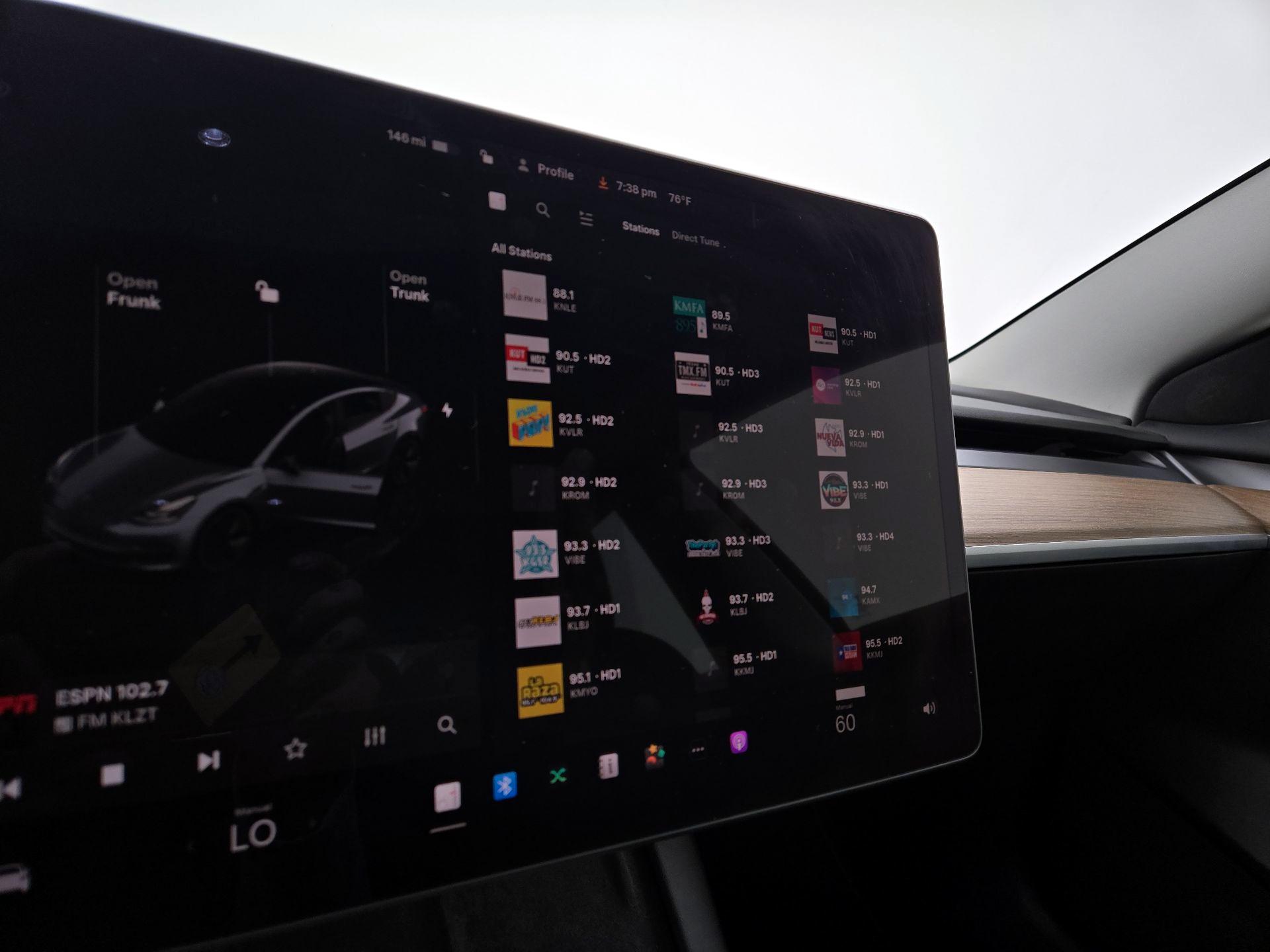 Thumbnail: 2023 Tesla Model 3 - 15