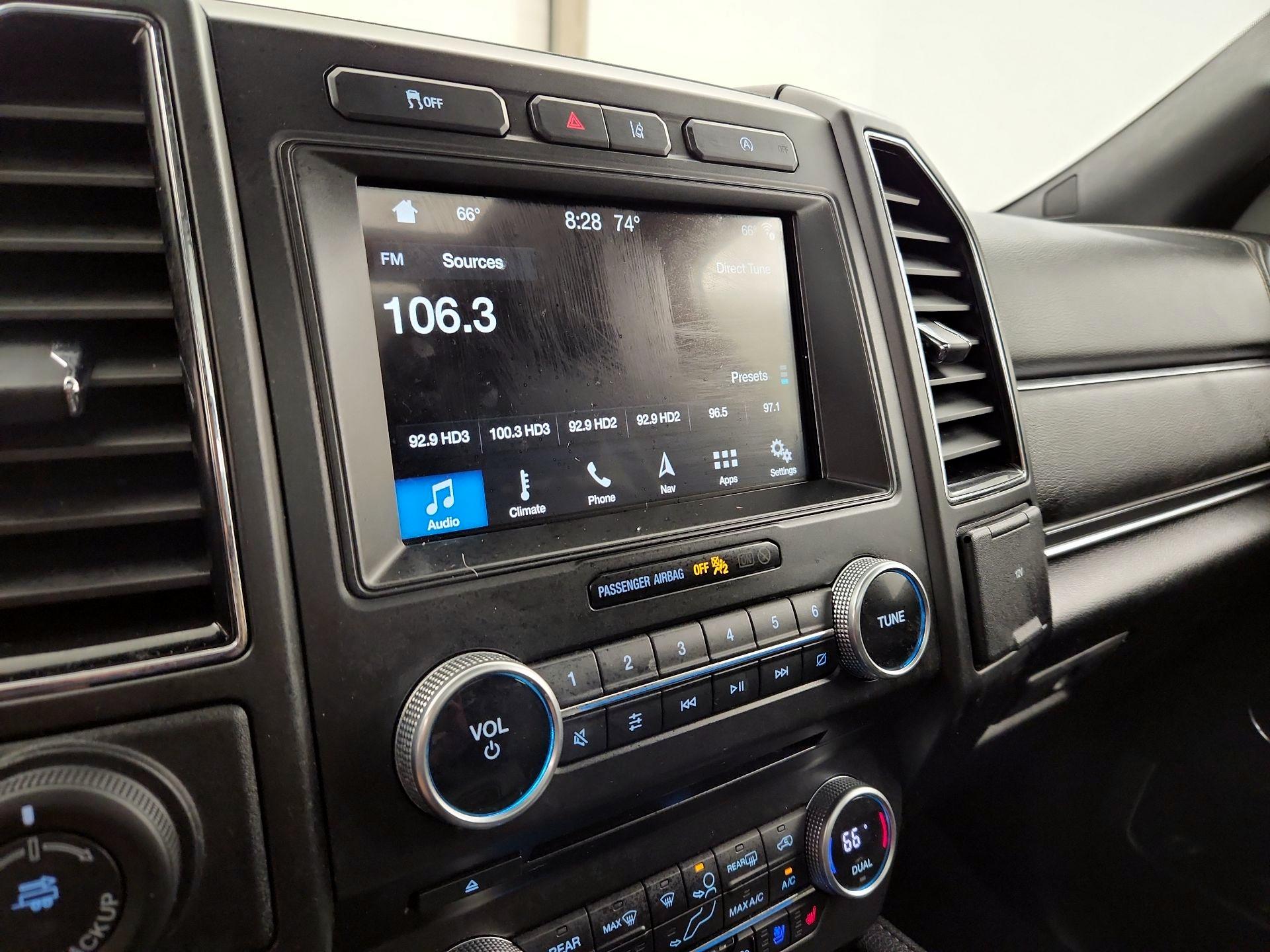 Thumbnail: 2018 Ford Expedition - 16
