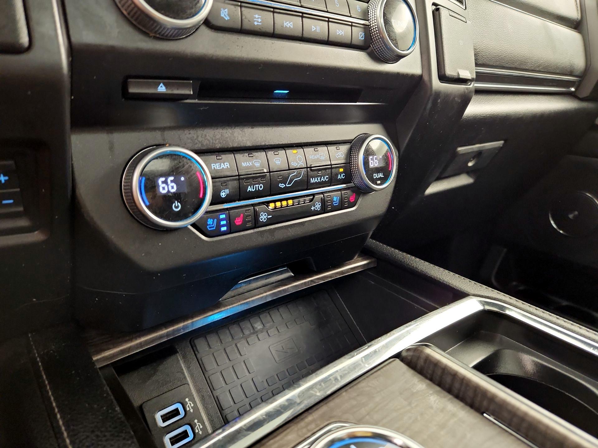 Thumbnail: 2018 Ford Expedition - 17