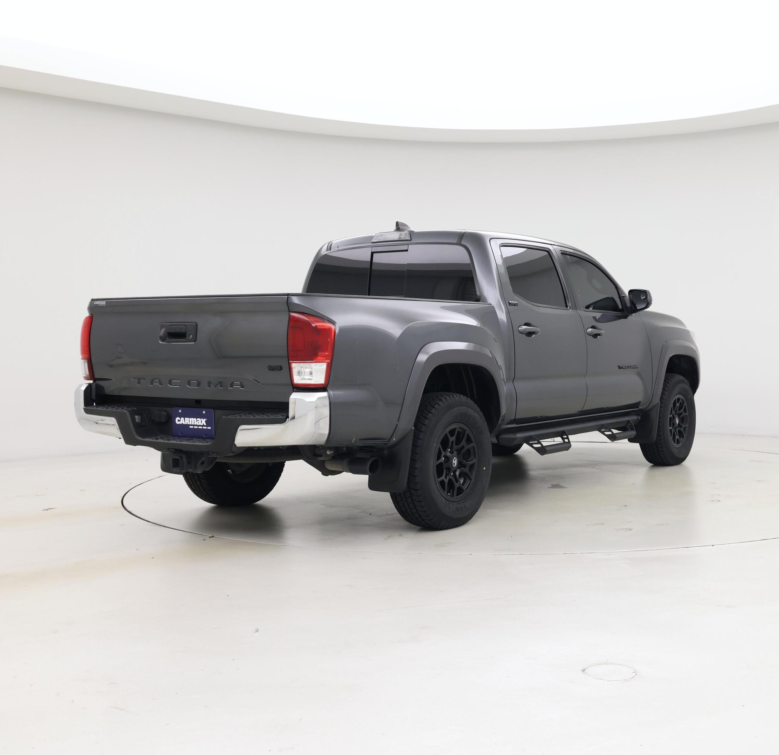 Thumbnail: 2021 Toyota Tacoma - 8