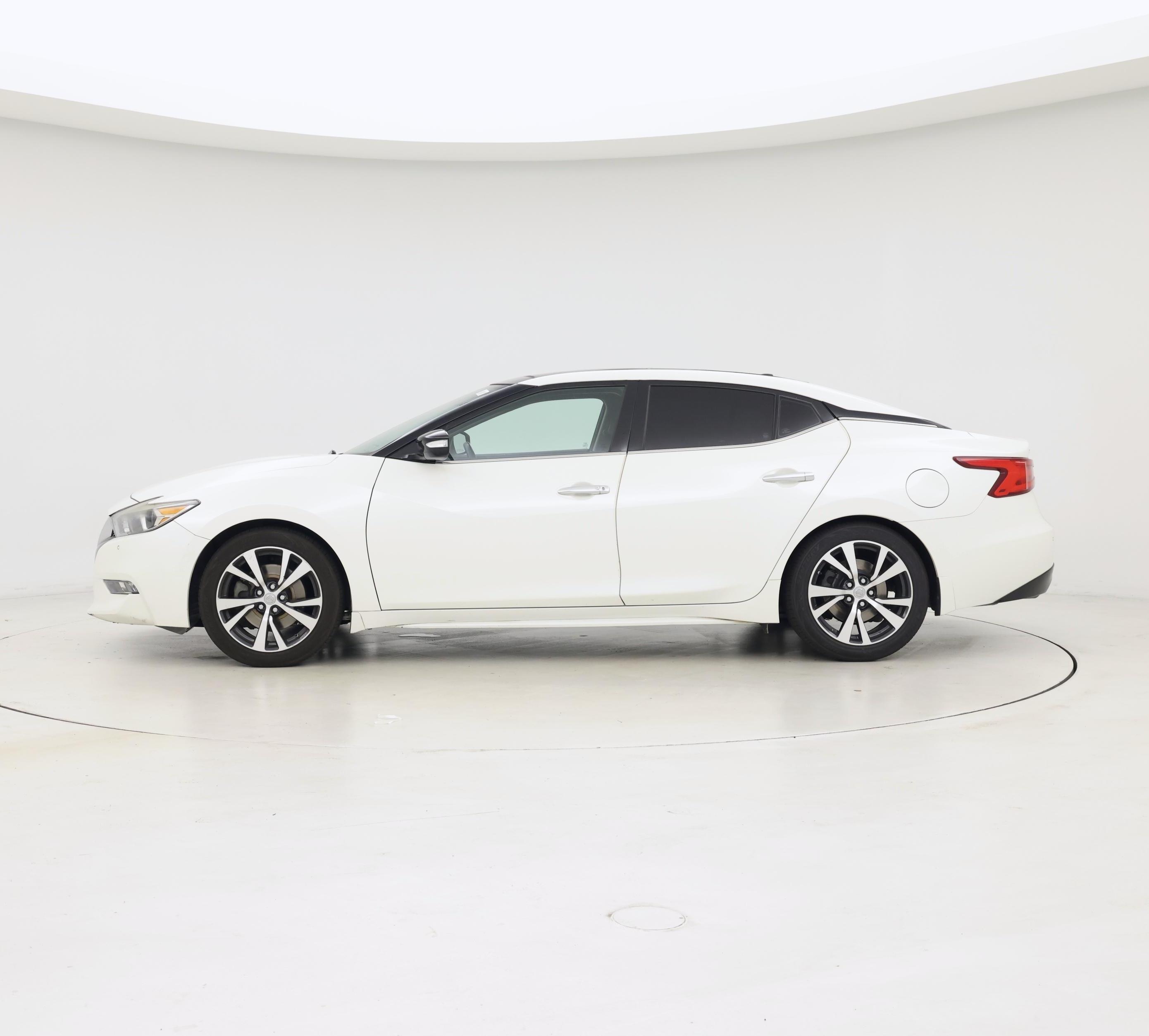 Thumbnail: 2017 Nissan Maxima - 3