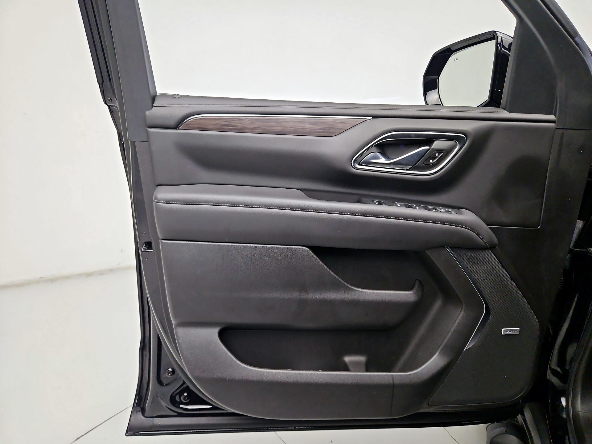 Thumbnail: 2021 Chevrolet Tahoe - 12