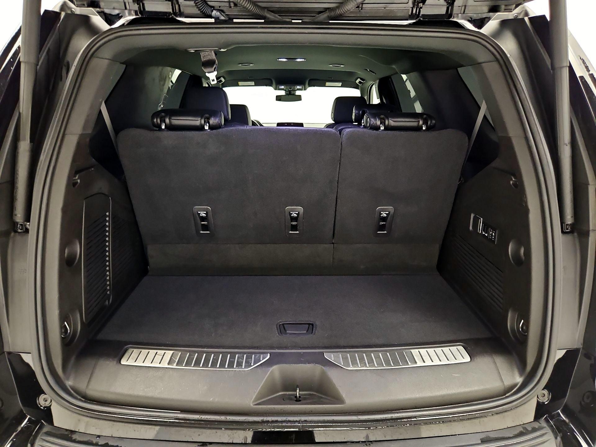 Thumbnail: 2021 Chevrolet Tahoe - 18