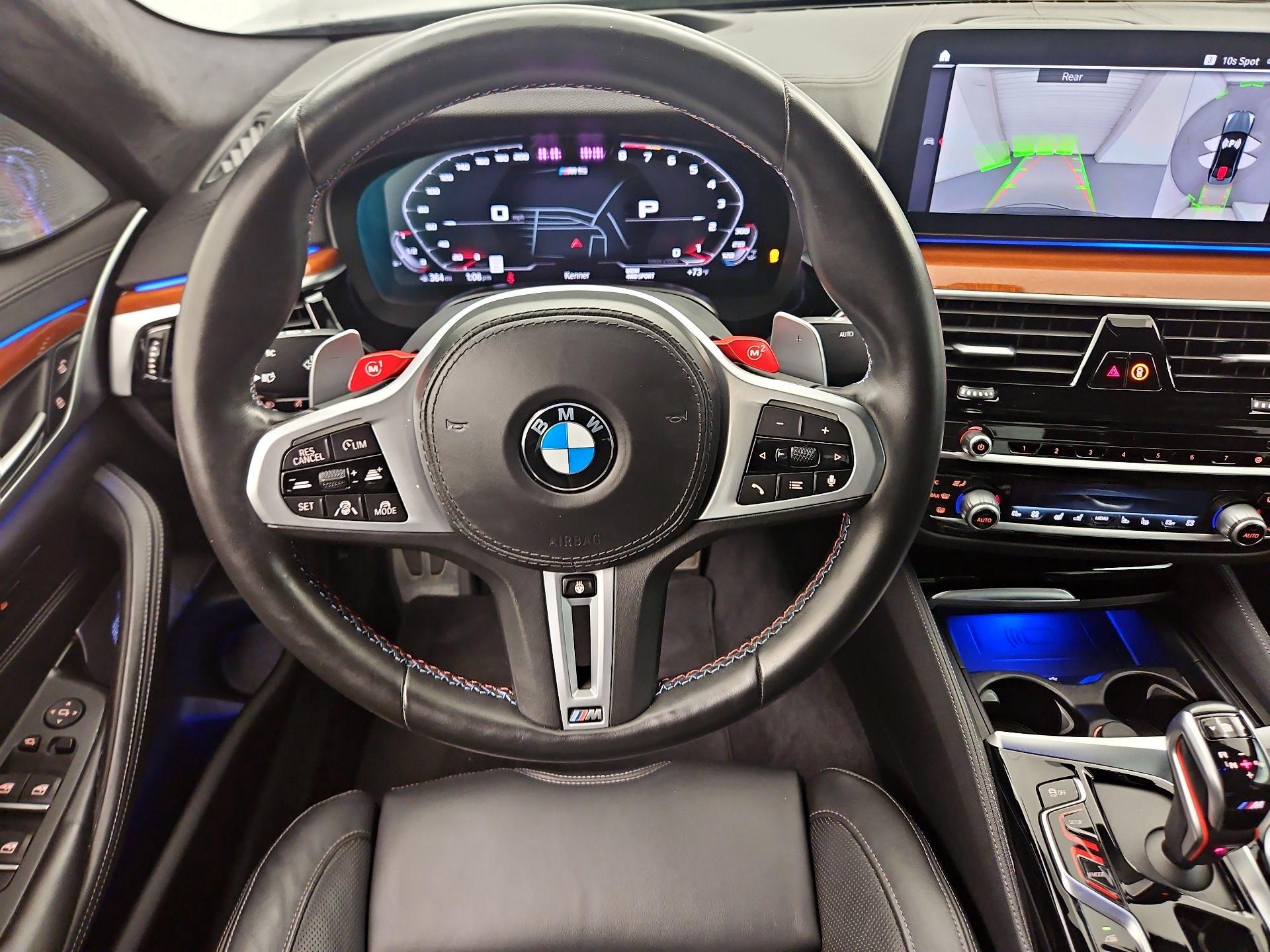 Thumbnail: 2022 BMW M5 - 10
