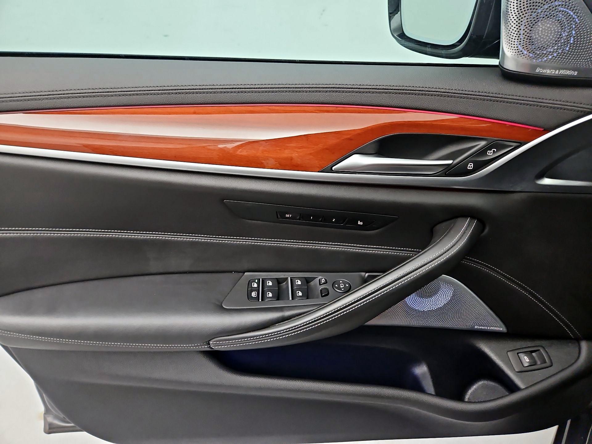 Thumbnail: 2022 BMW M5 - 12