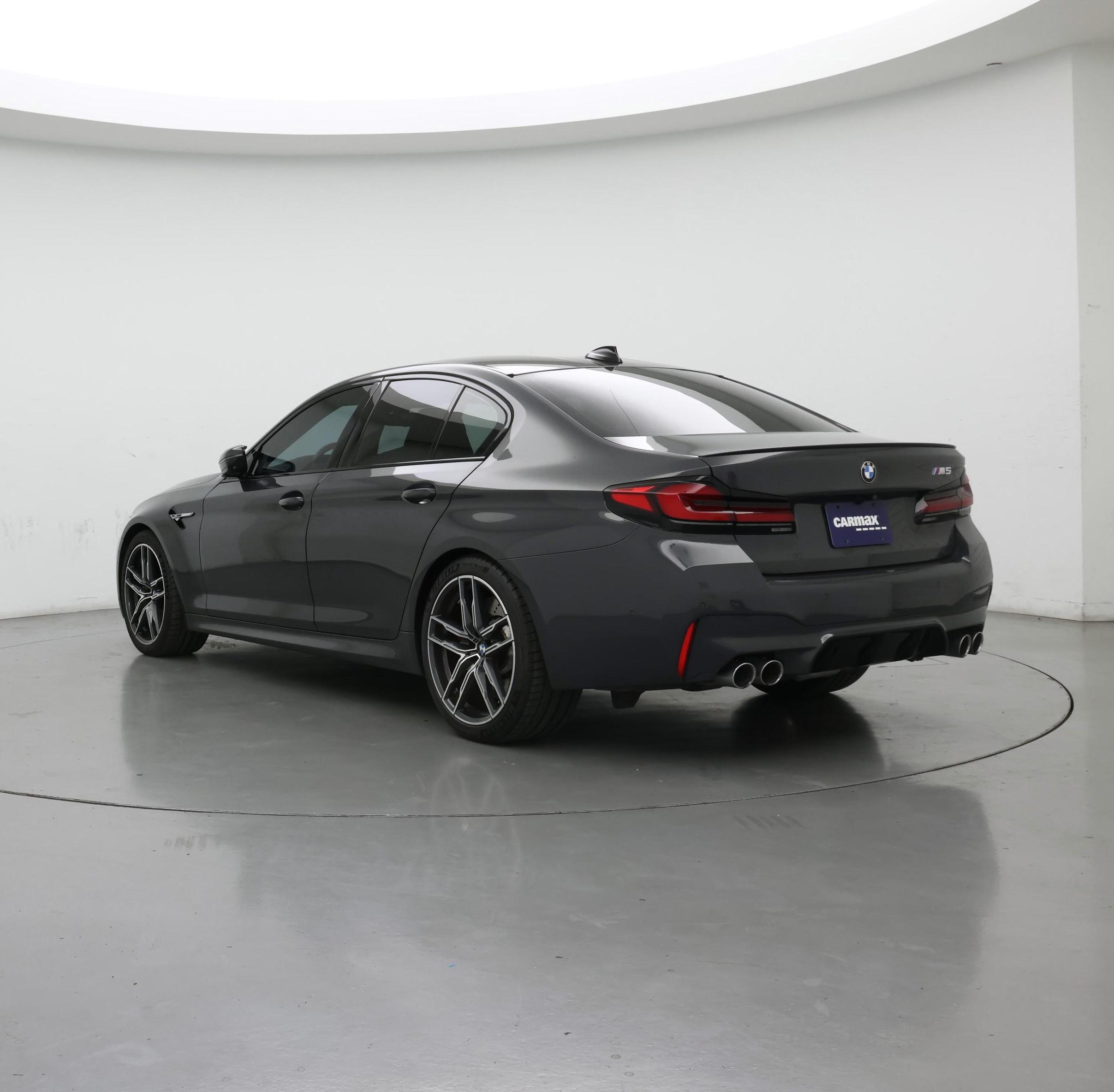 Thumbnail: 2022 BMW M5 - 2