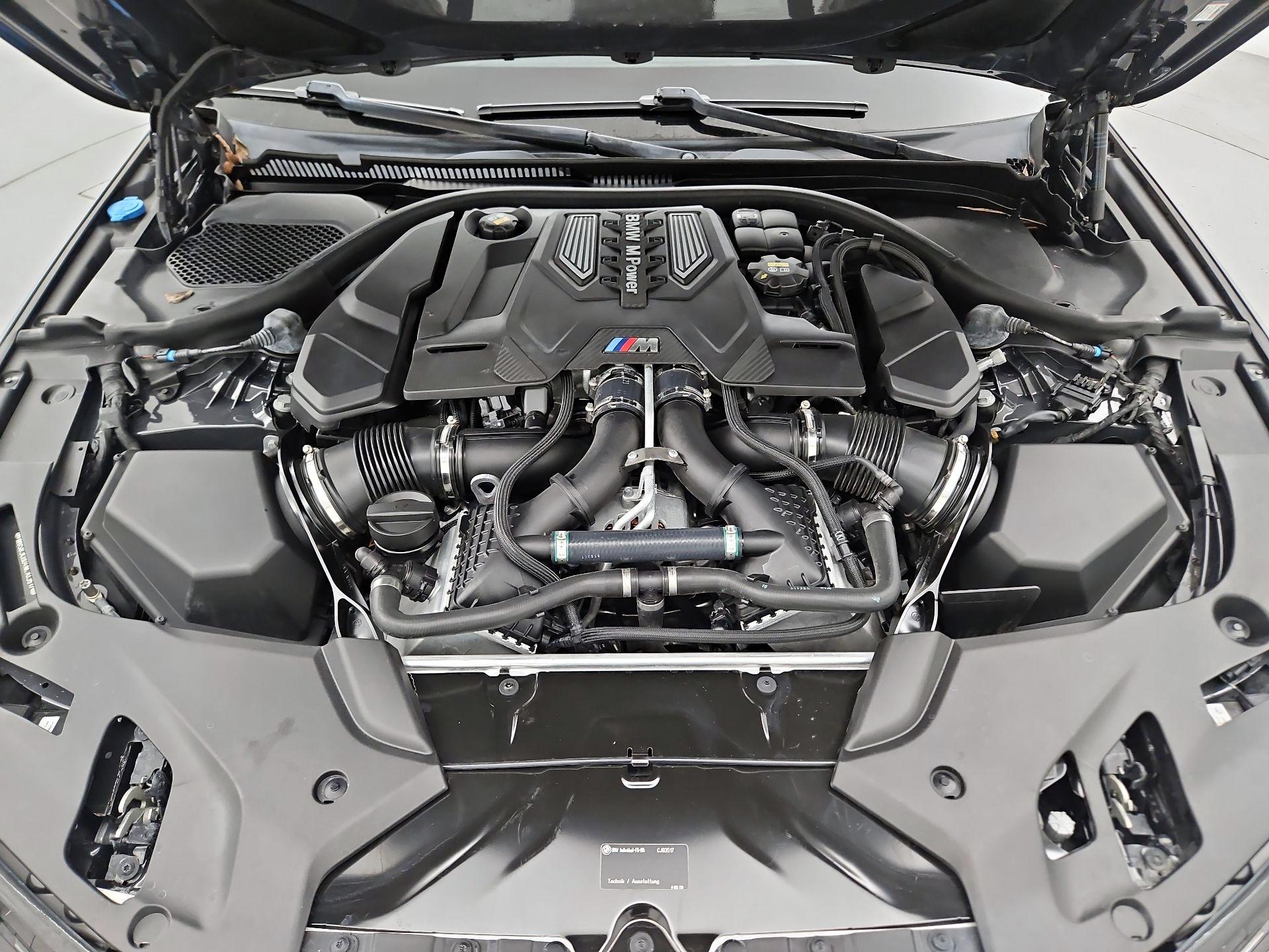 Thumbnail: 2022 BMW M5 - 20
