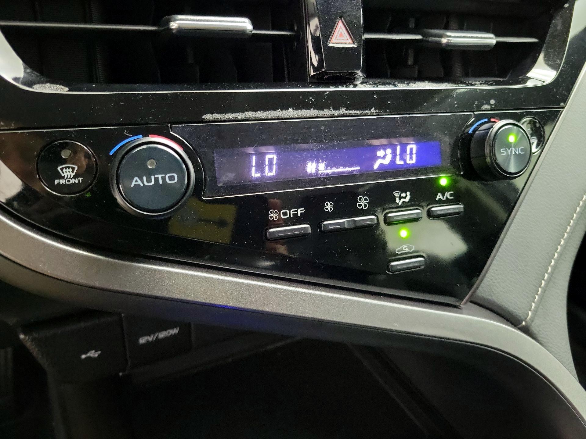 Thumbnail: 2024 Toyota Camry - 16