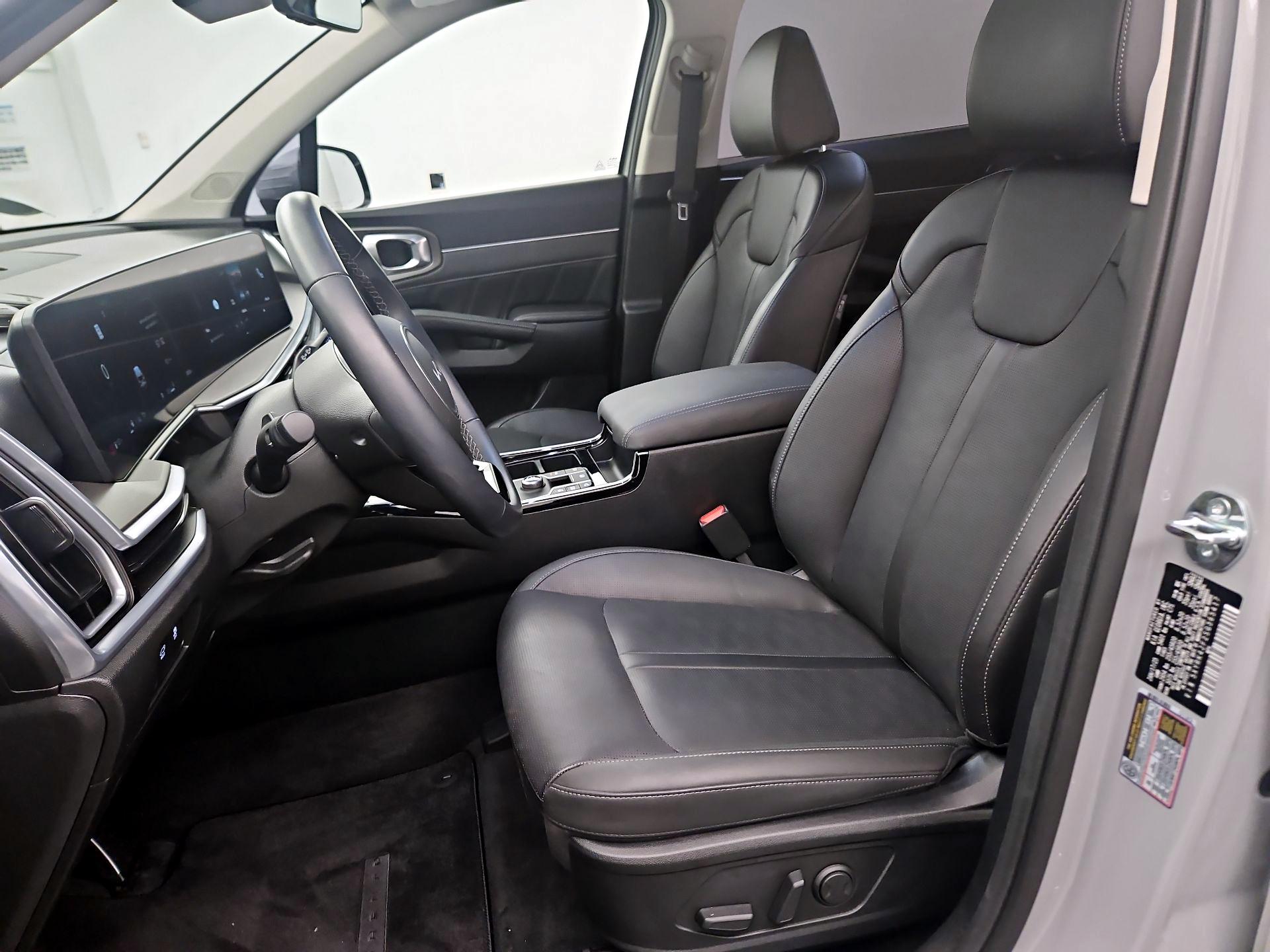 Thumbnail: 2025 Kia Sorento - 11