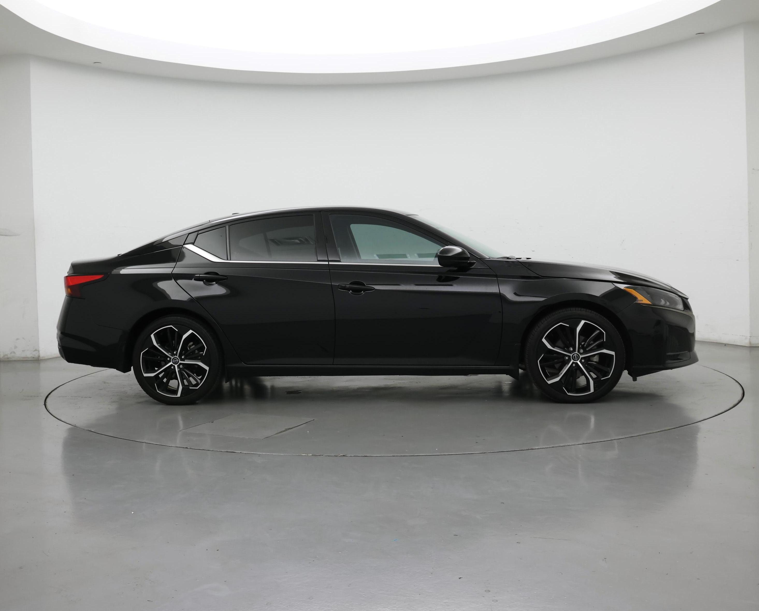 Thumbnail: 2024 Nissan Altima - 7