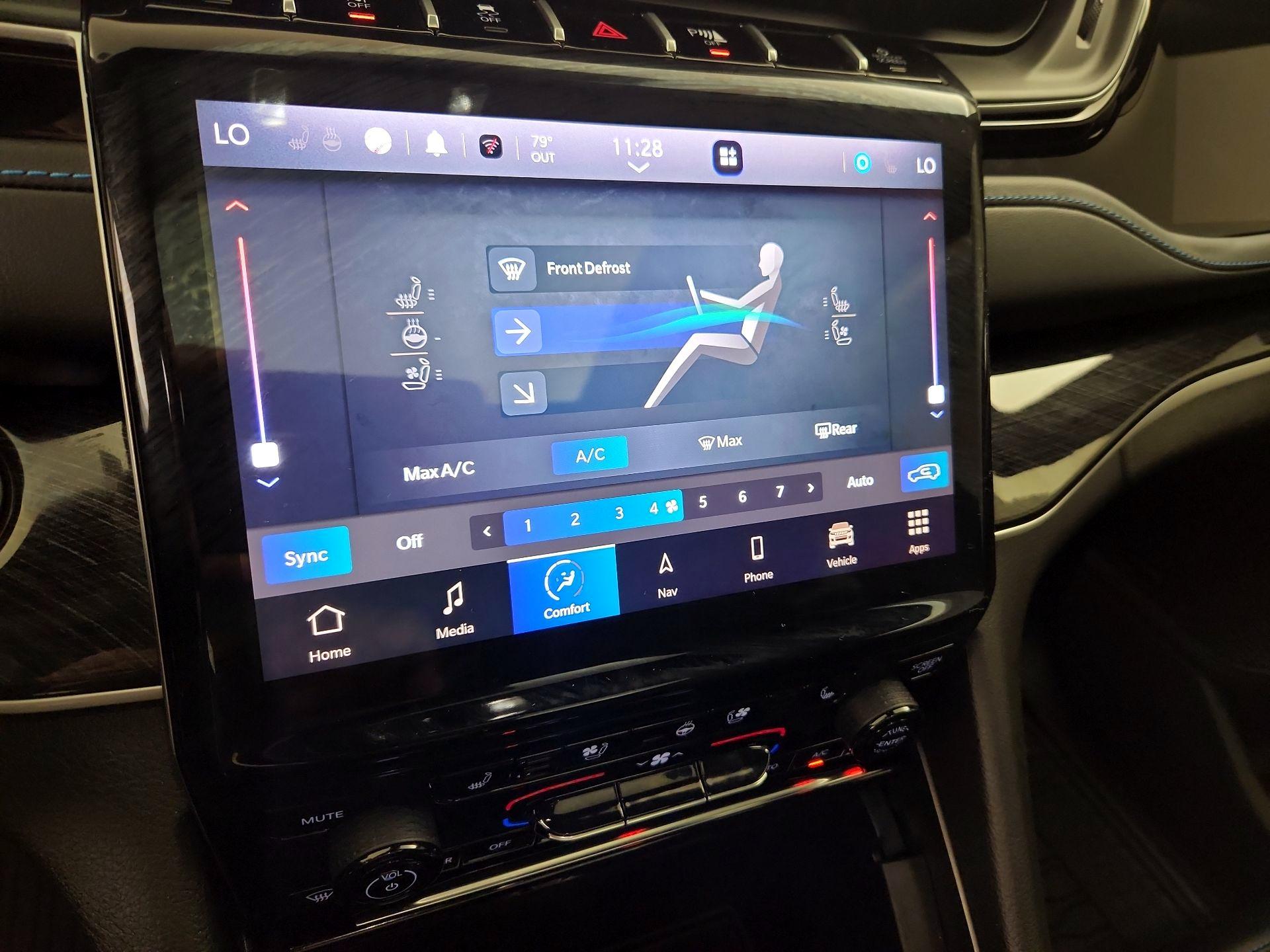 Thumbnail: 2024 Jeep Grand Cherokee - 17