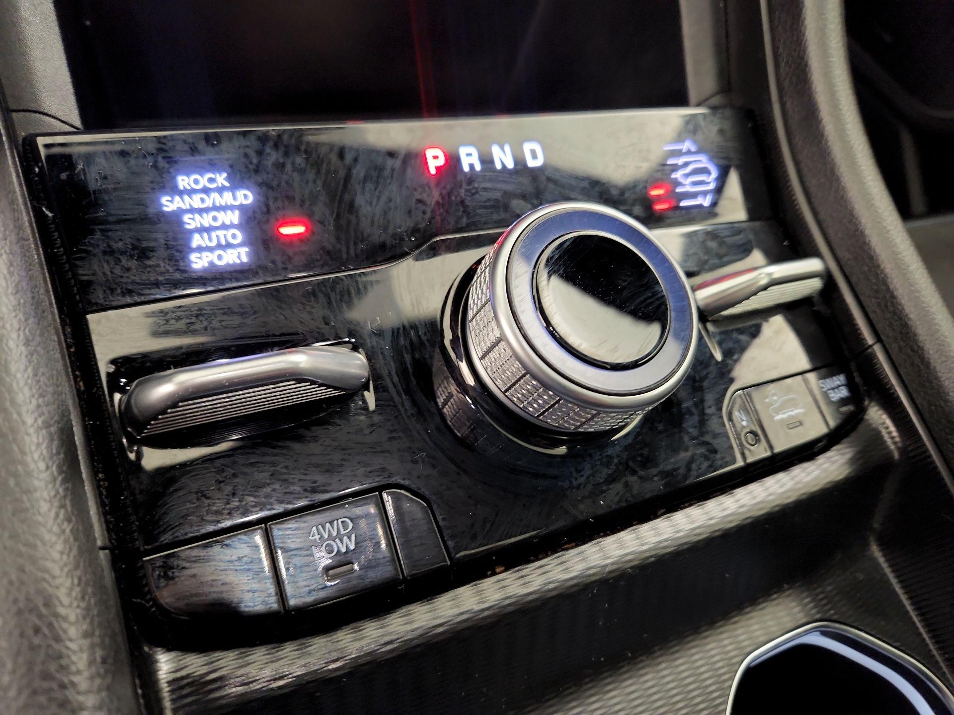 Thumbnail: 2024 Jeep Grand Cherokee - 18