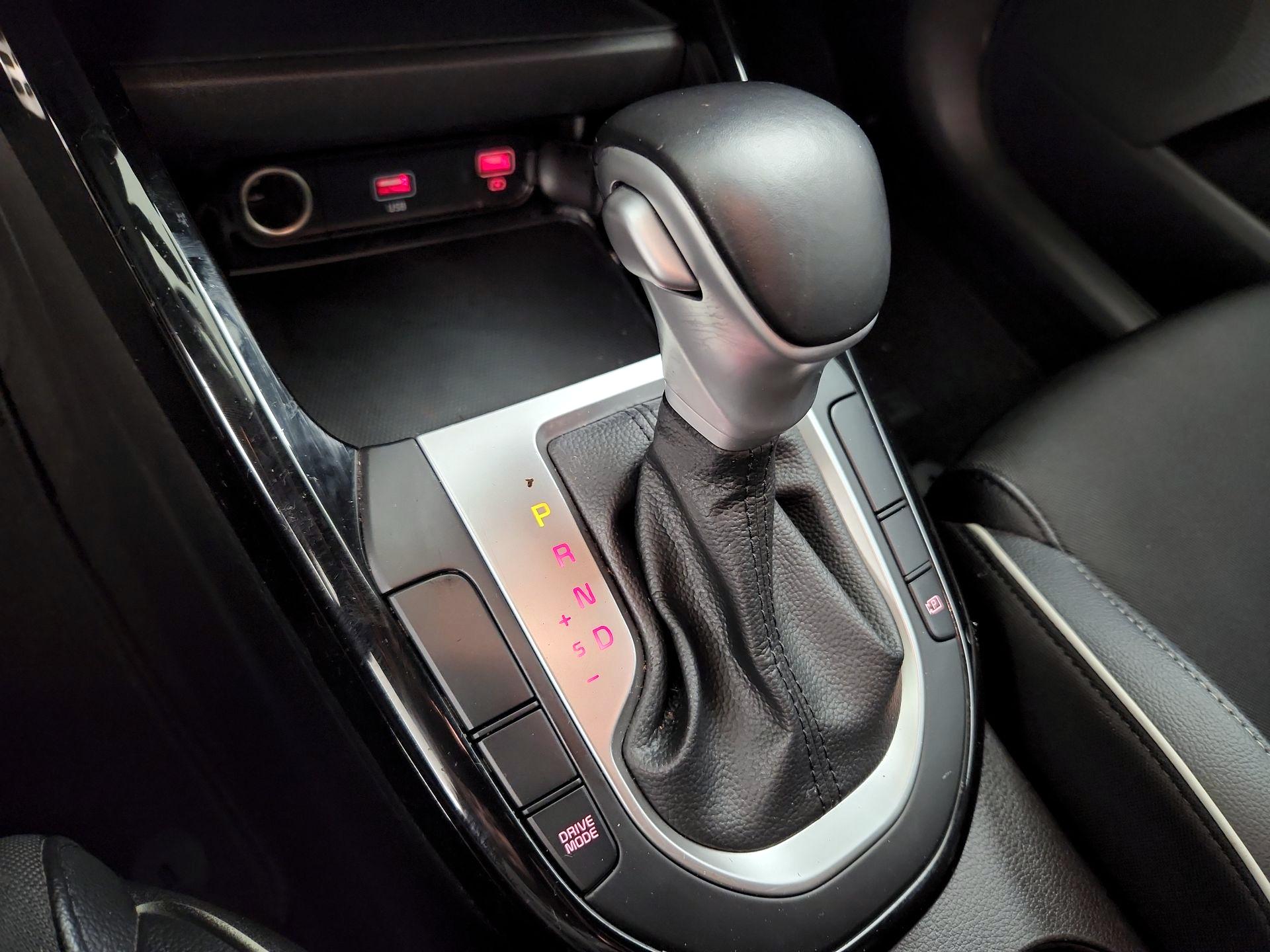 Thumbnail: 2023 Kia Forte - 18