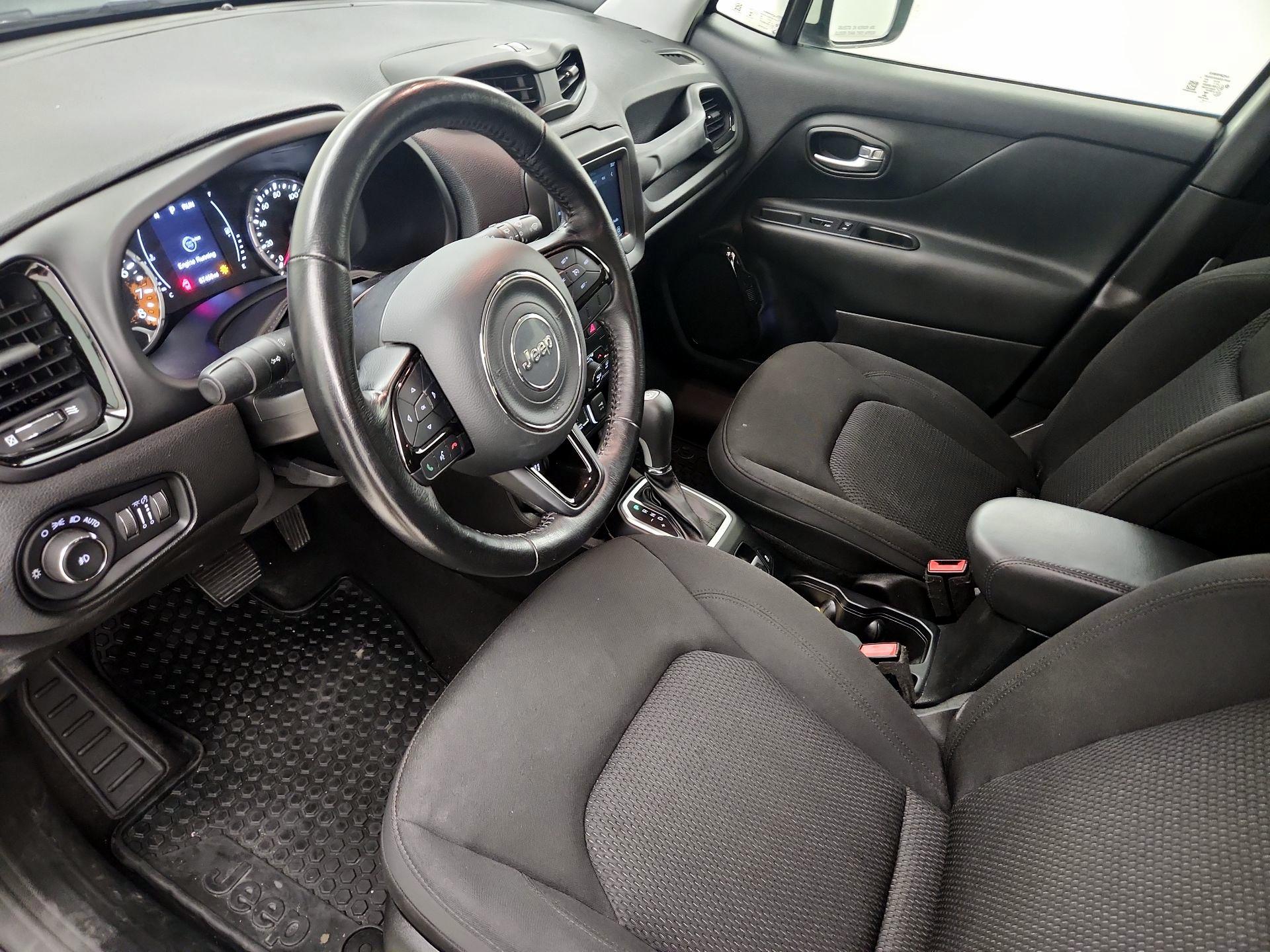 Thumbnail: 2018 Jeep Renegade - 11