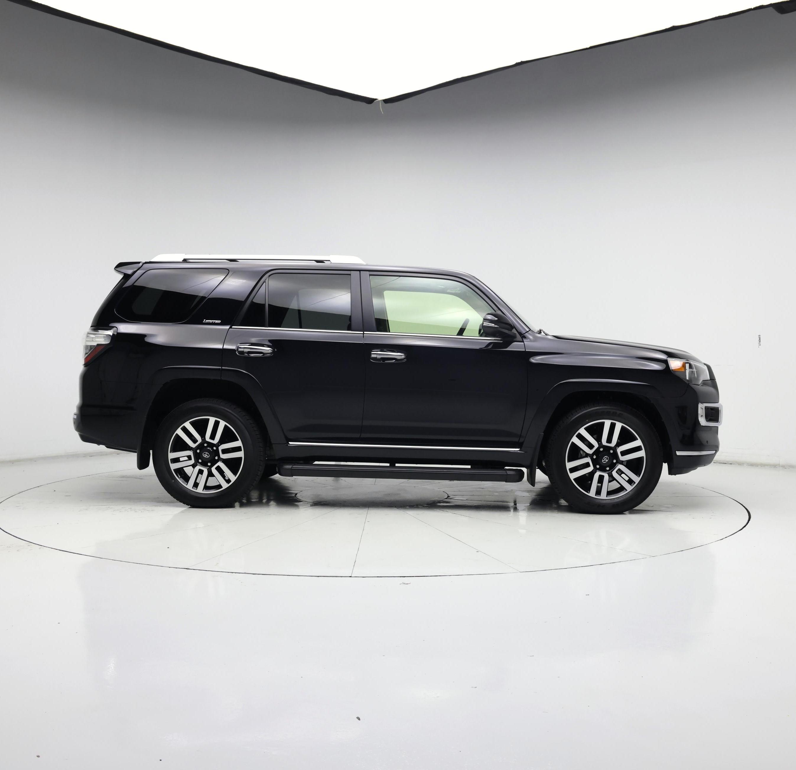 Thumbnail: 2023 Toyota 4Runner - 7