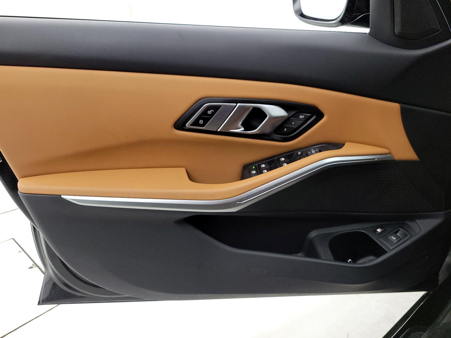 Thumbnail: 2023 BMW 3 Series - 12