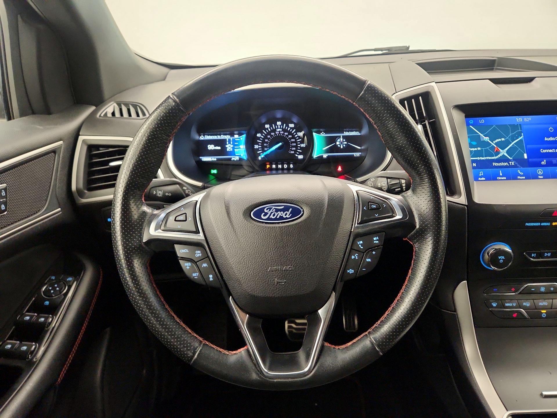 Thumbnail: 2020 Ford Edge - 10