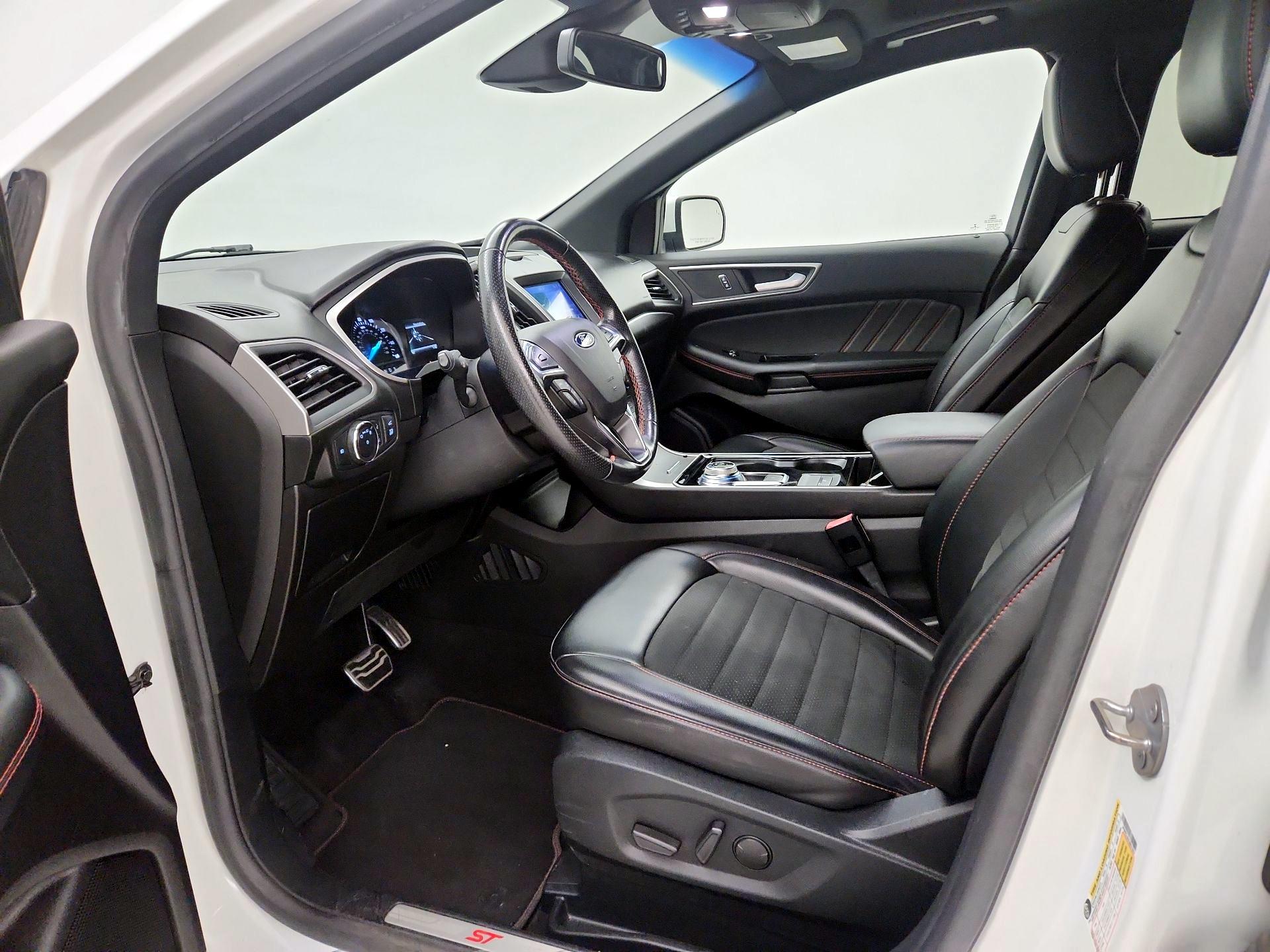 Thumbnail: 2020 Ford Edge - 11